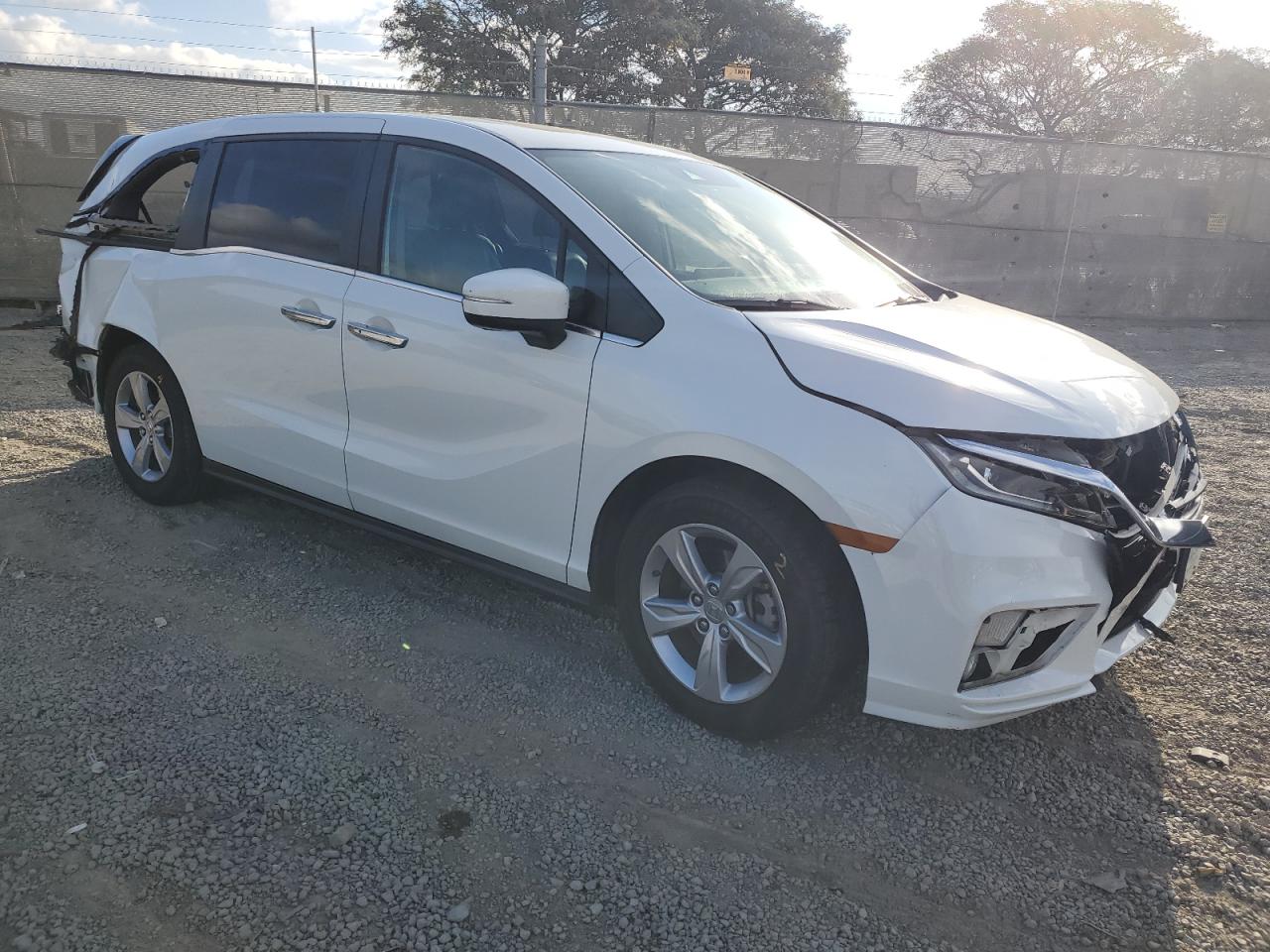 2020 Honda Odyssey VIN 5FNRL6H77LB030427 Copart auction photo, rear end / front end damage thumbnail 4