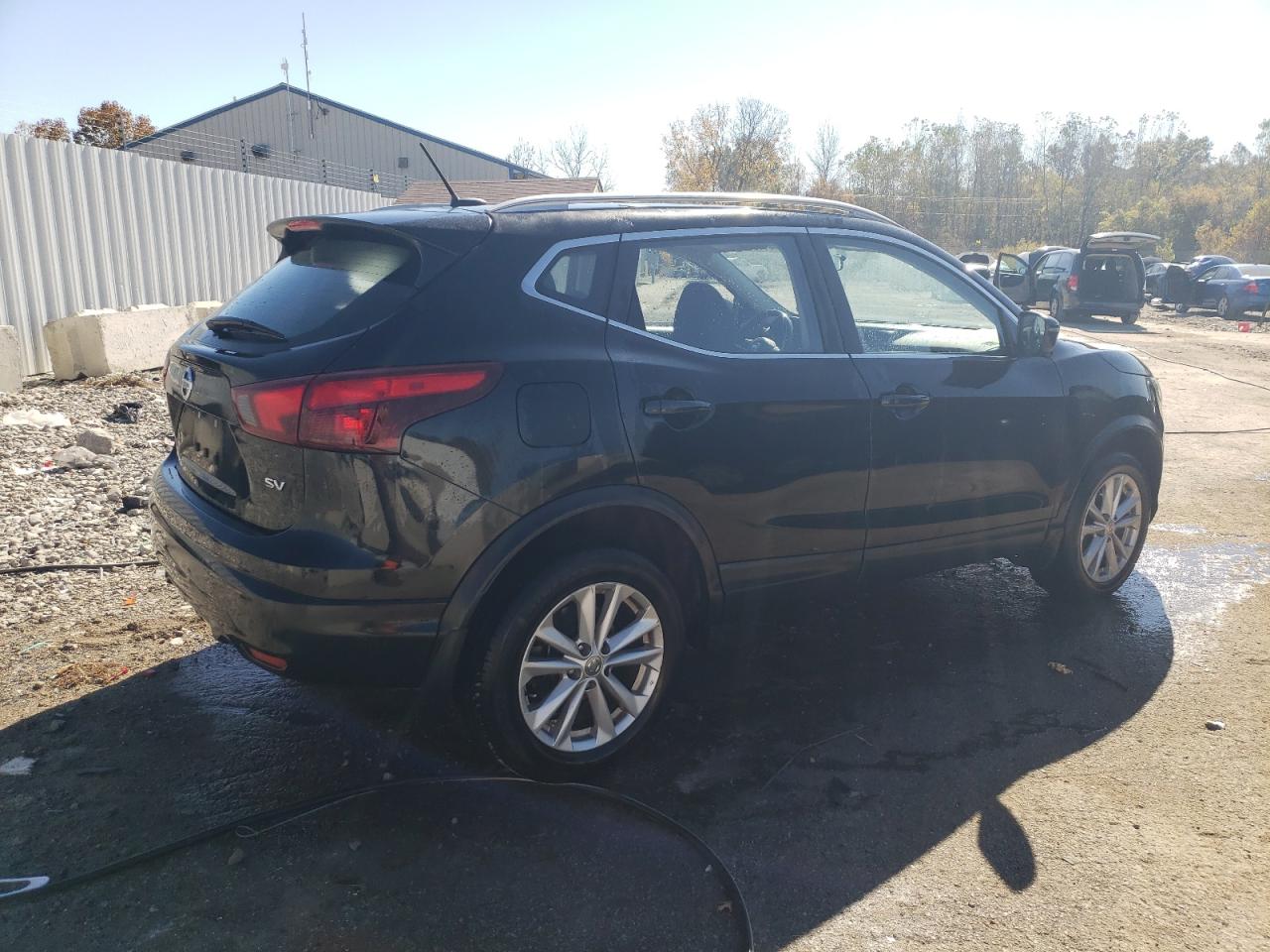 2017 Nissan Rogue VIN JN1BJ1CP3HW026902 Copart auction photo, front end damage thumbnail 3