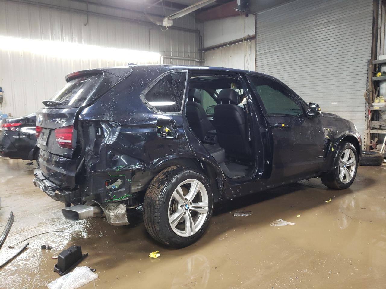 2017 BMW X5 VIN 5UXKR6C36H0U13672 Copart auction photo, rear end / side damage thumbnail 3