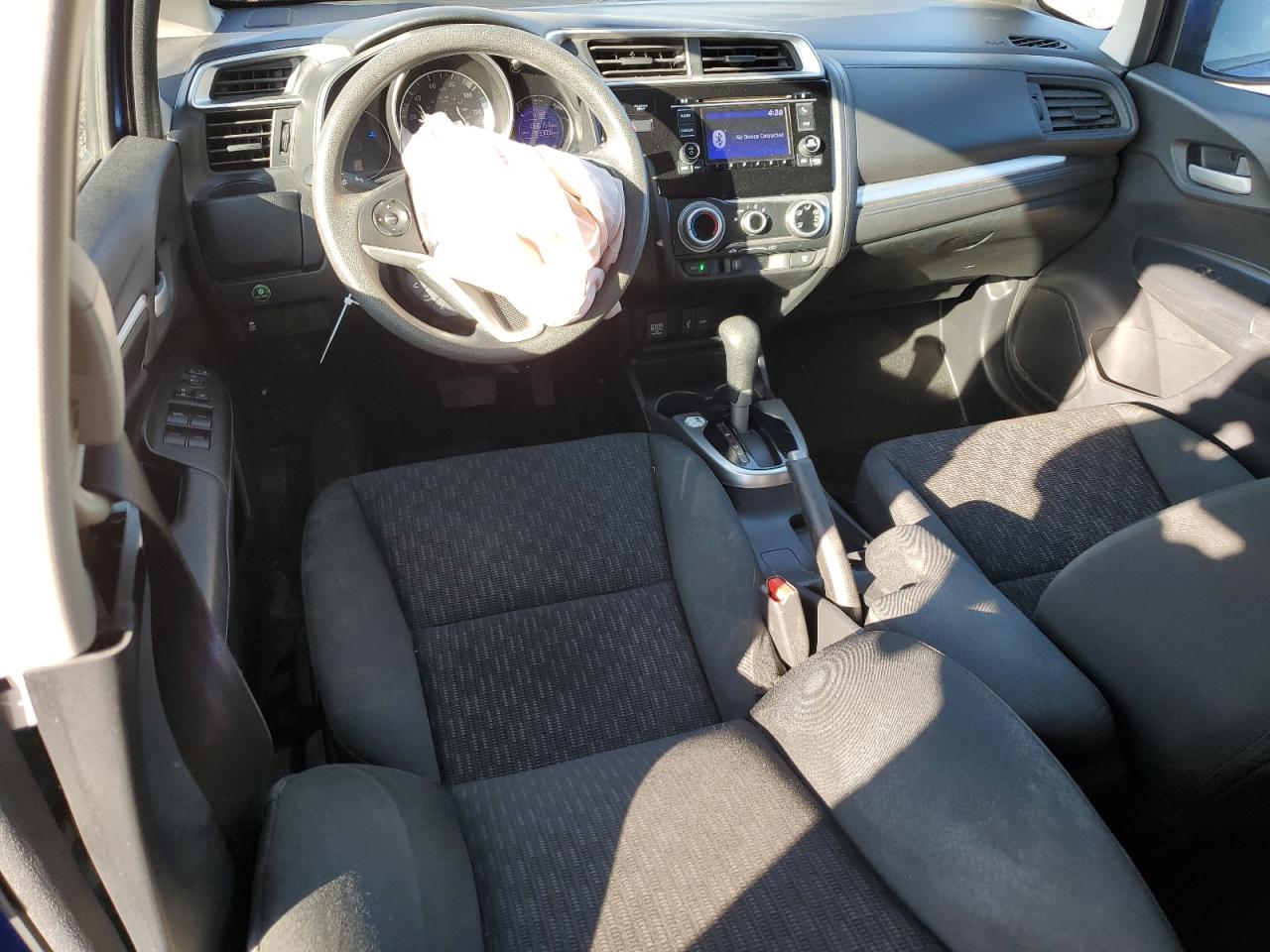 2017 Honda Fit VIN 3HGGK5H50HM703632 Copart auction photo, front end / minor dent/scratches damage thumbnail 8