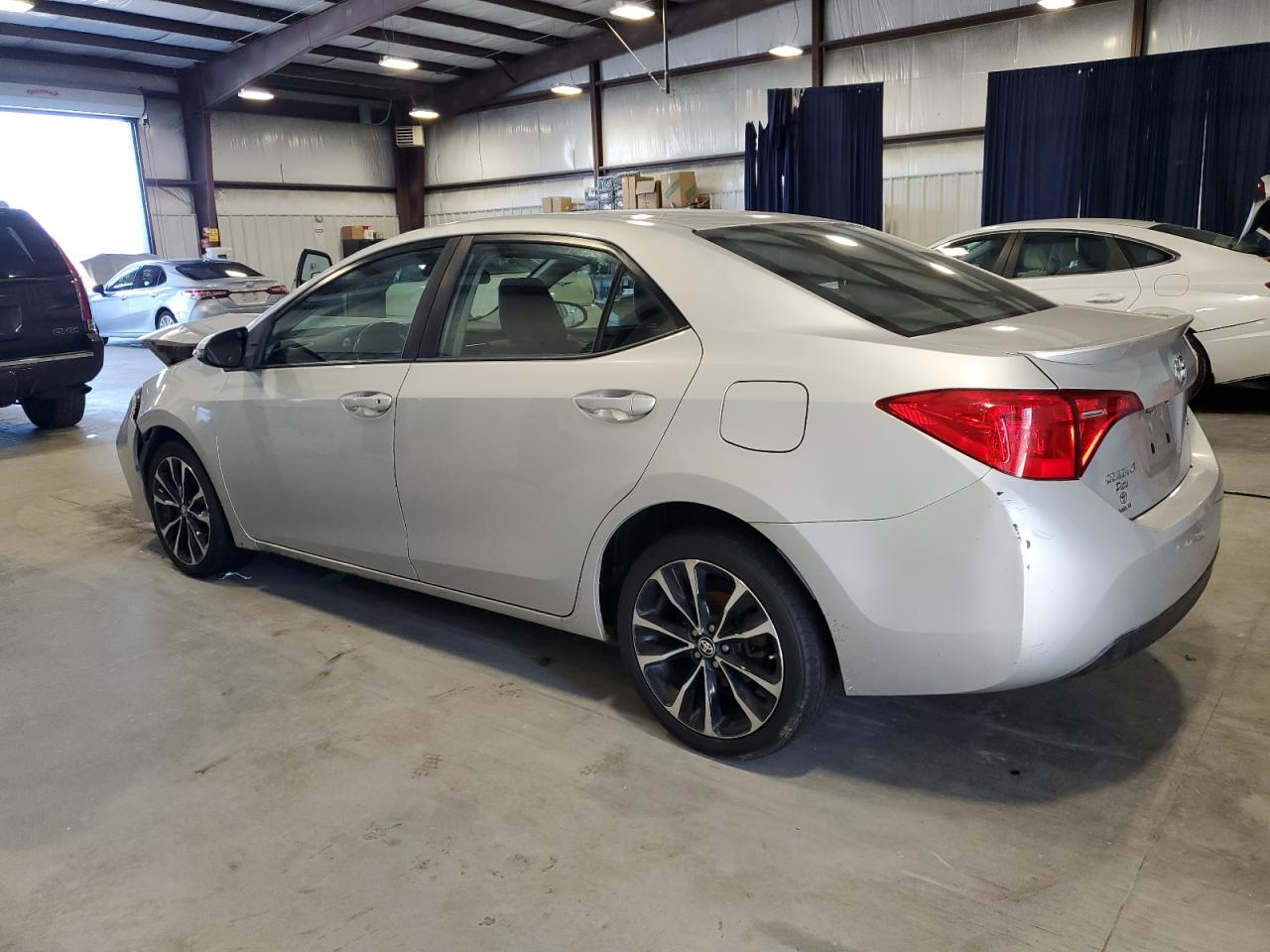 2018 Toyota Corolla VIN 5YFBURHE4JP844843 Copart auction photo, front end damage thumbnail 2