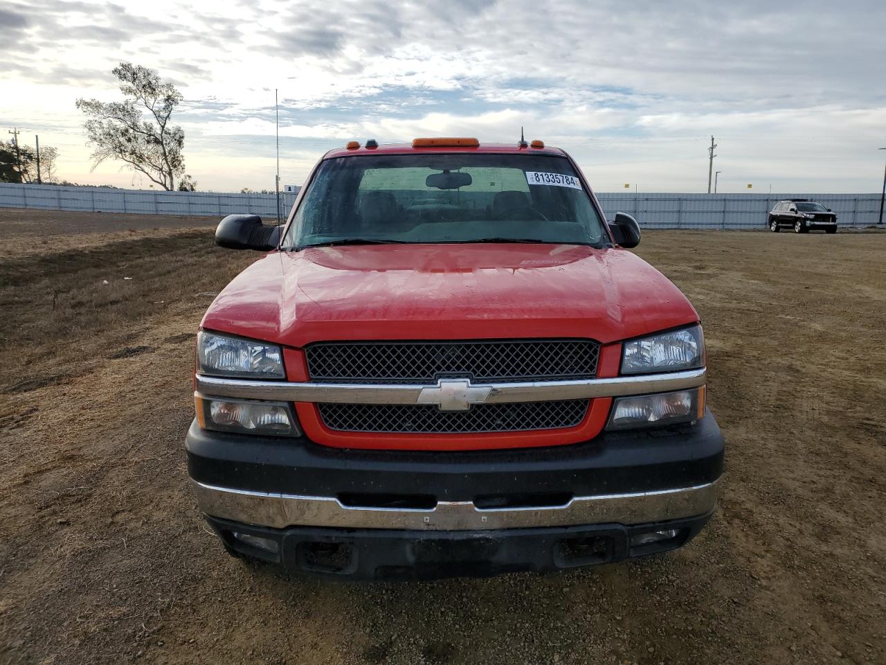 2004 Chevrolet Silverado VIN 1GCJC33104F153613 Copart auction photo, rear end / undercarriage damage thumbnail 5