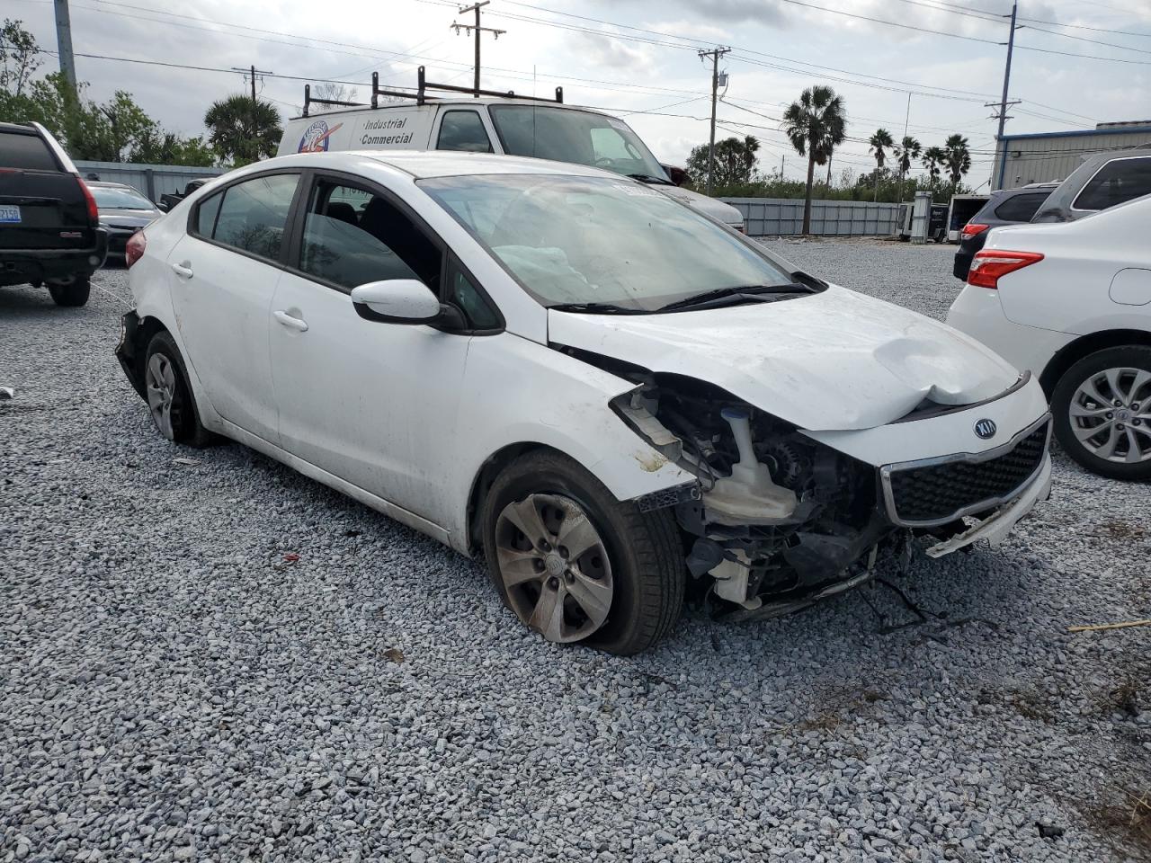 2018 KIA Forte VIN 3KPFK4A79JE239546 Copart auction photo, all over damage thumbnail 4