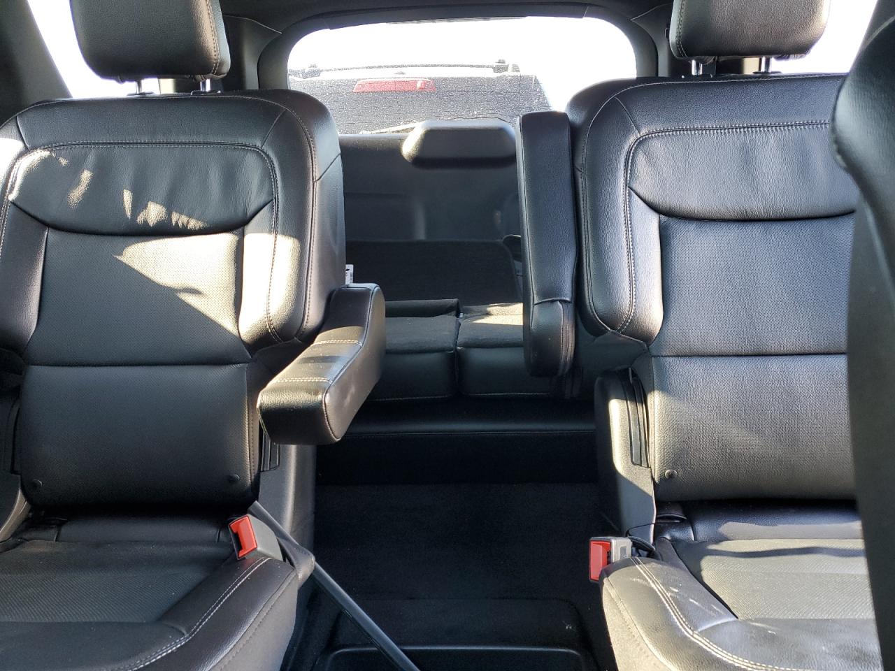 2020 Ford Explorer VIN 1FMSK8FH4LGB74076 Copart auction photo, rear end / side damage thumbnail 10