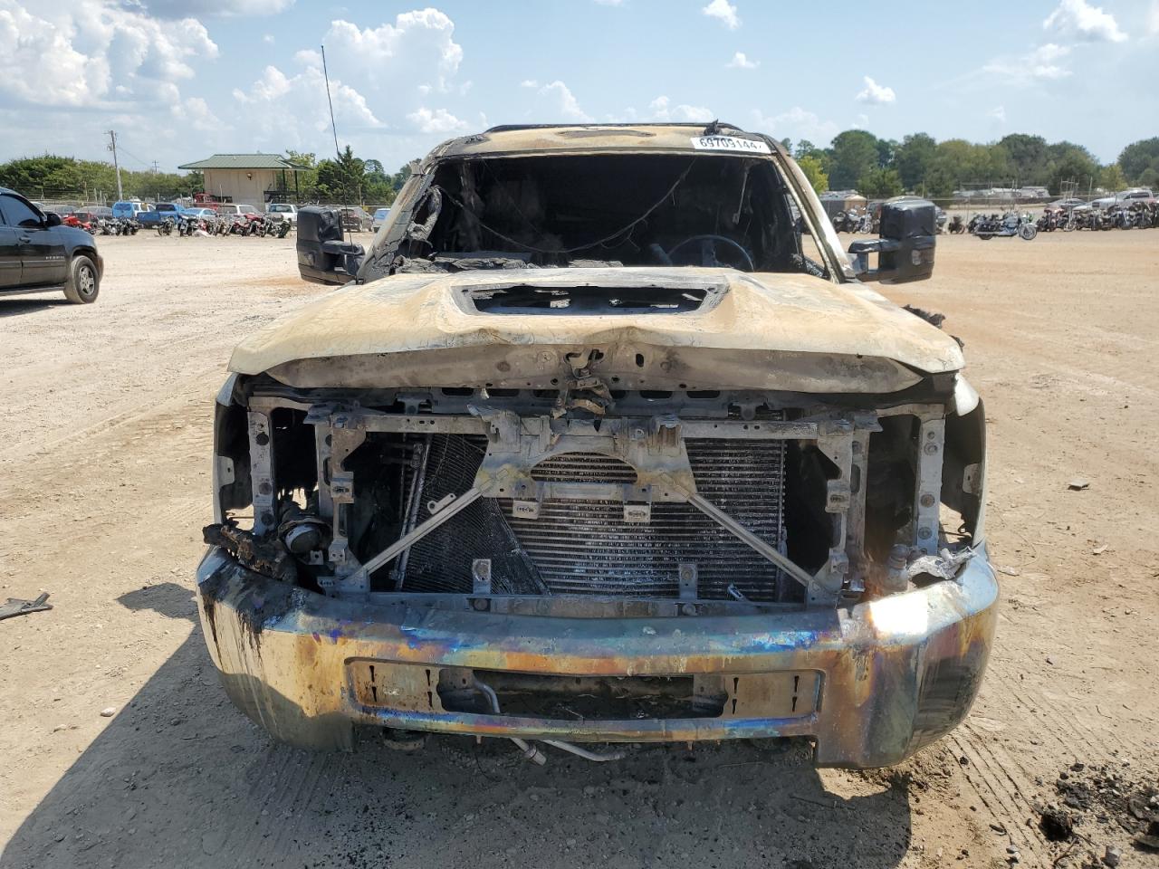 2018 Chevrolet Silverado VIN 1GB4KYCY6JF158938 Copart auction photo, burn damage thumbnail 5