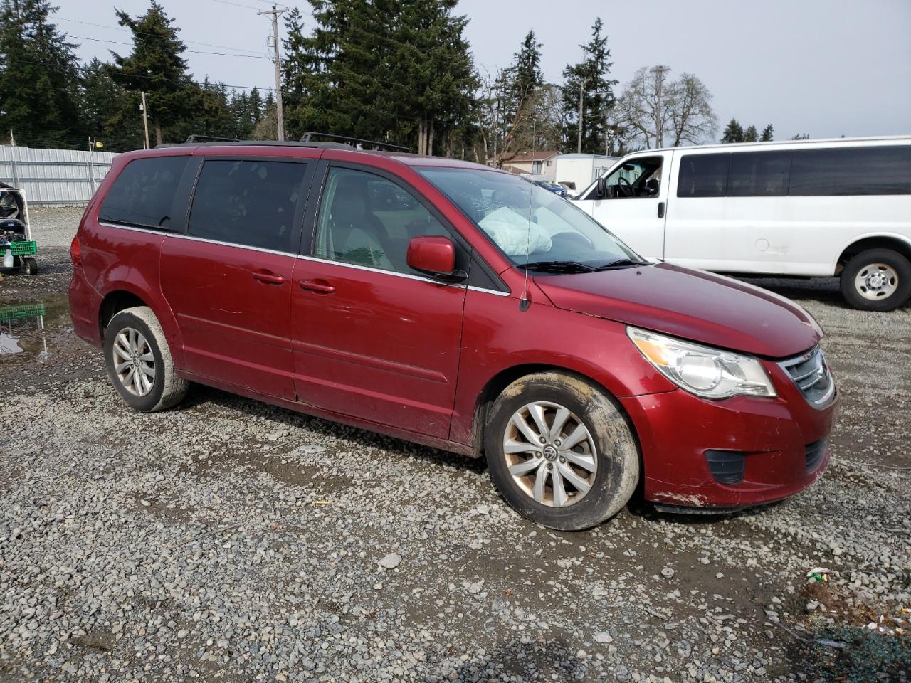2012 Volkswagen Routan VIN 2C4RVABG8CR391174 Copart auction photo, front end / side damage thumbnail 4