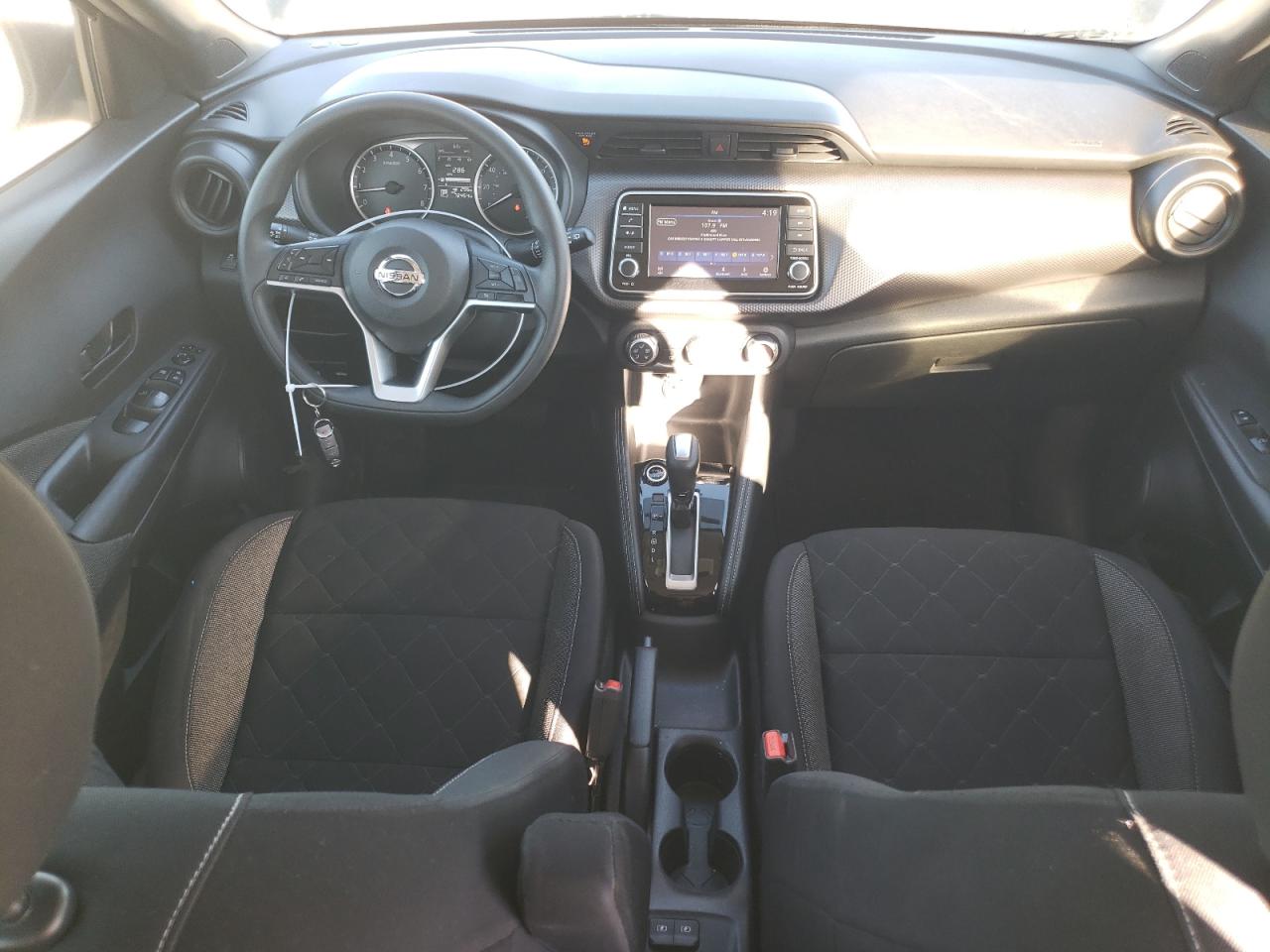 2019 Nissan Kicks VIN 3N1CP5CU5KL516366 Copart auction photo, side / front end damage thumbnail 8