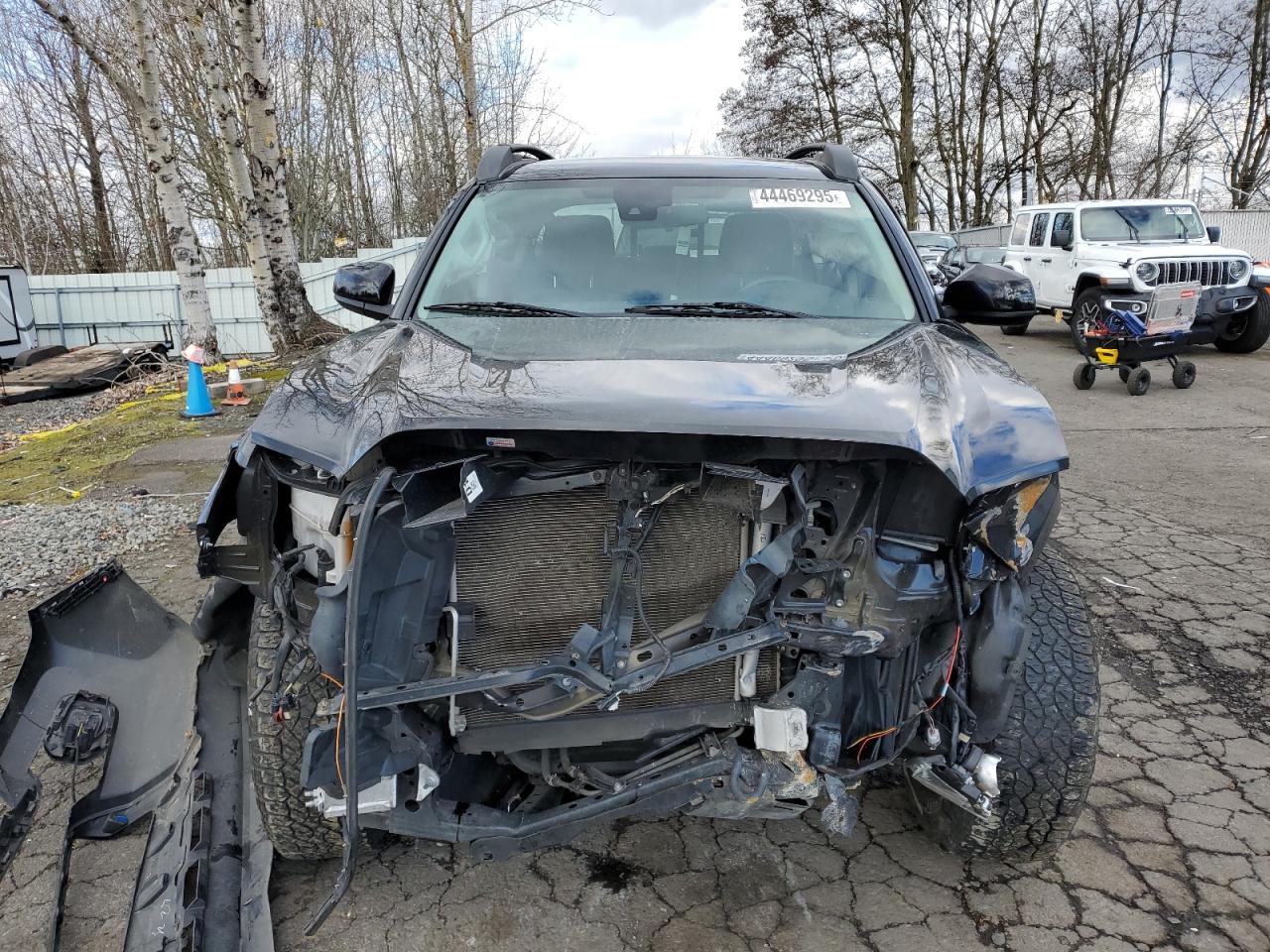 2020 Toyota Tacoma VIN 5TFAX5GN1LX182317 Copart auction photo, front end damage thumbnail 5