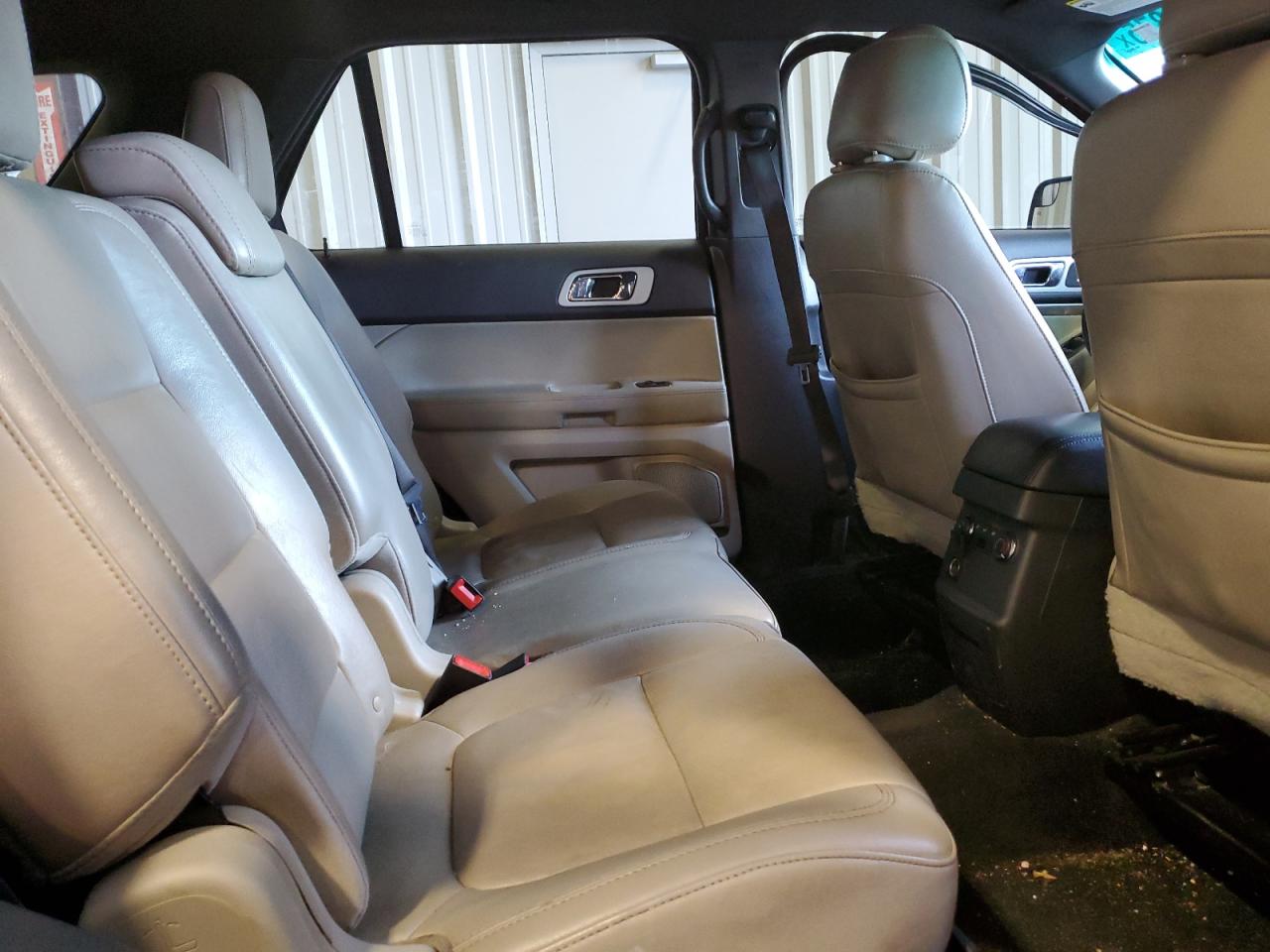 2015 Ford Explorer VIN 1FM5K7D88FGB06734 Copart auction photo, minor dent/scratches damage thumbnail 11