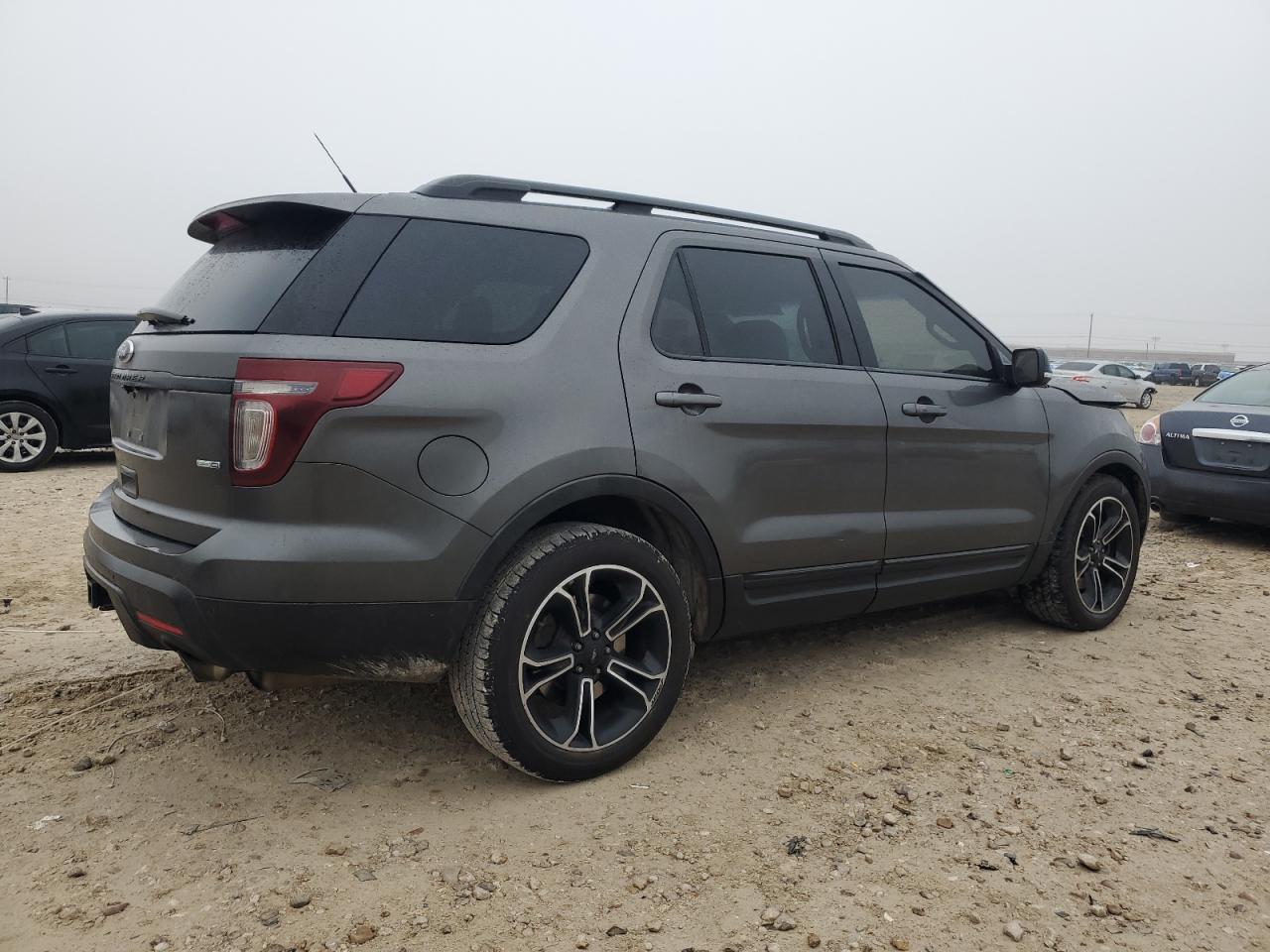 2015 Ford Explorer VIN 1FM5K8GT3FGA77150 Copart auction photo, front end / minor dent/scratches damage thumbnail 3