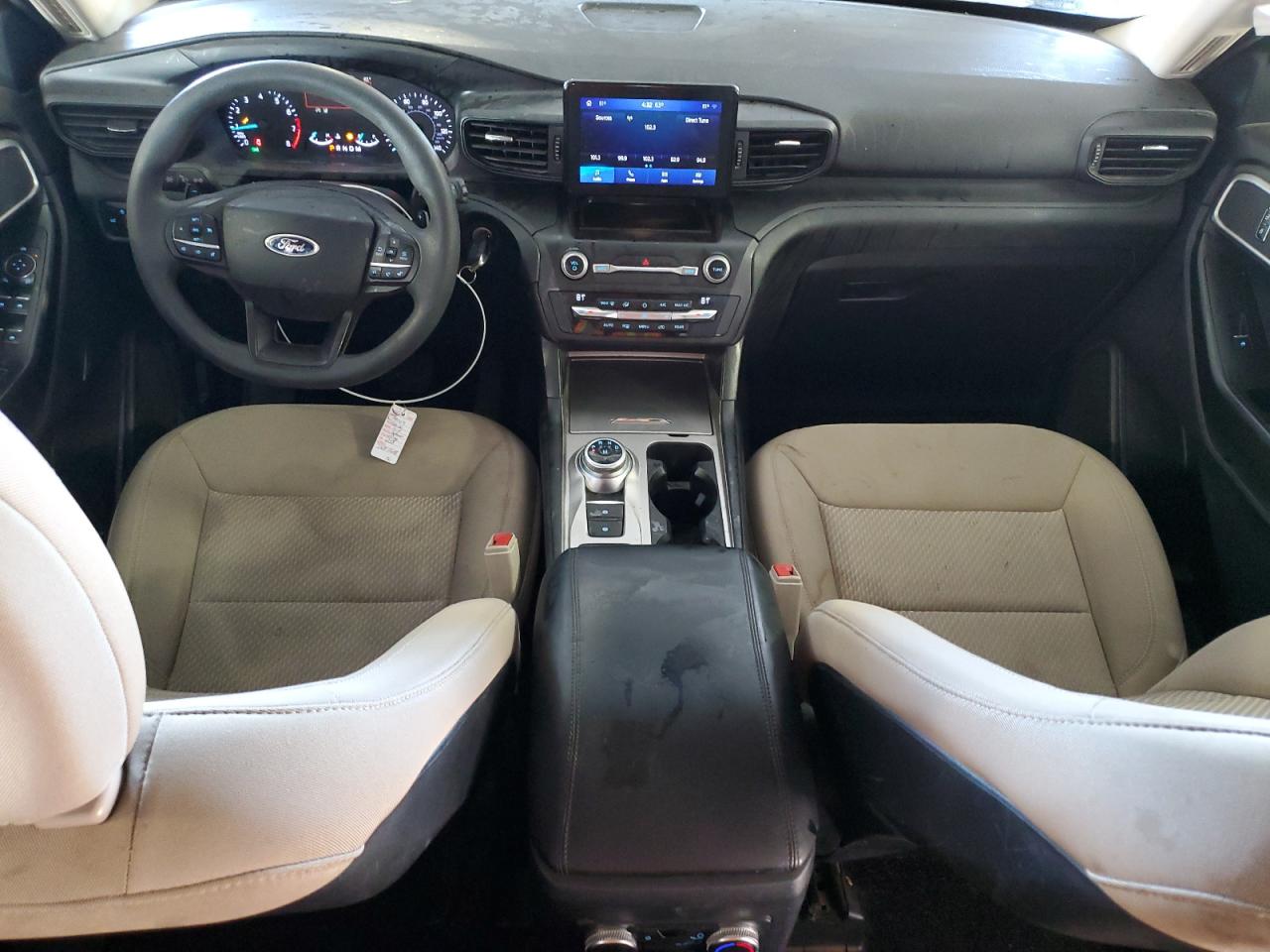 2020 Ford Explorer VIN 1FMSK7BH7LGB86223 Copart auction photo, side / minor dent/scratches damage thumbnail 8