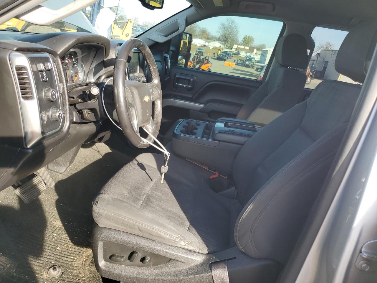 2016 Chevrolet Silverado VIN 1GC1KVEG5GF304661 Copart auction photo, front end / side damage thumbnail 7