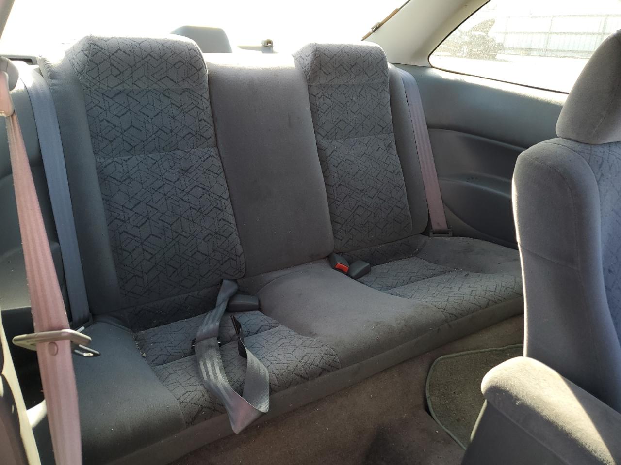 2000 Honda Civic VIN 1HGEJ8248YL027315 Copart auction photo, all over / vandalism damage thumbnail 10