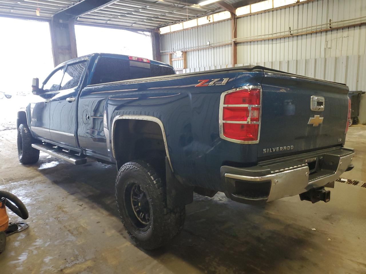 2019 Chevrolet Silverado VIN 1GC1KTEY8KF221537 Copart auction photo, front end damage thumbnail 2