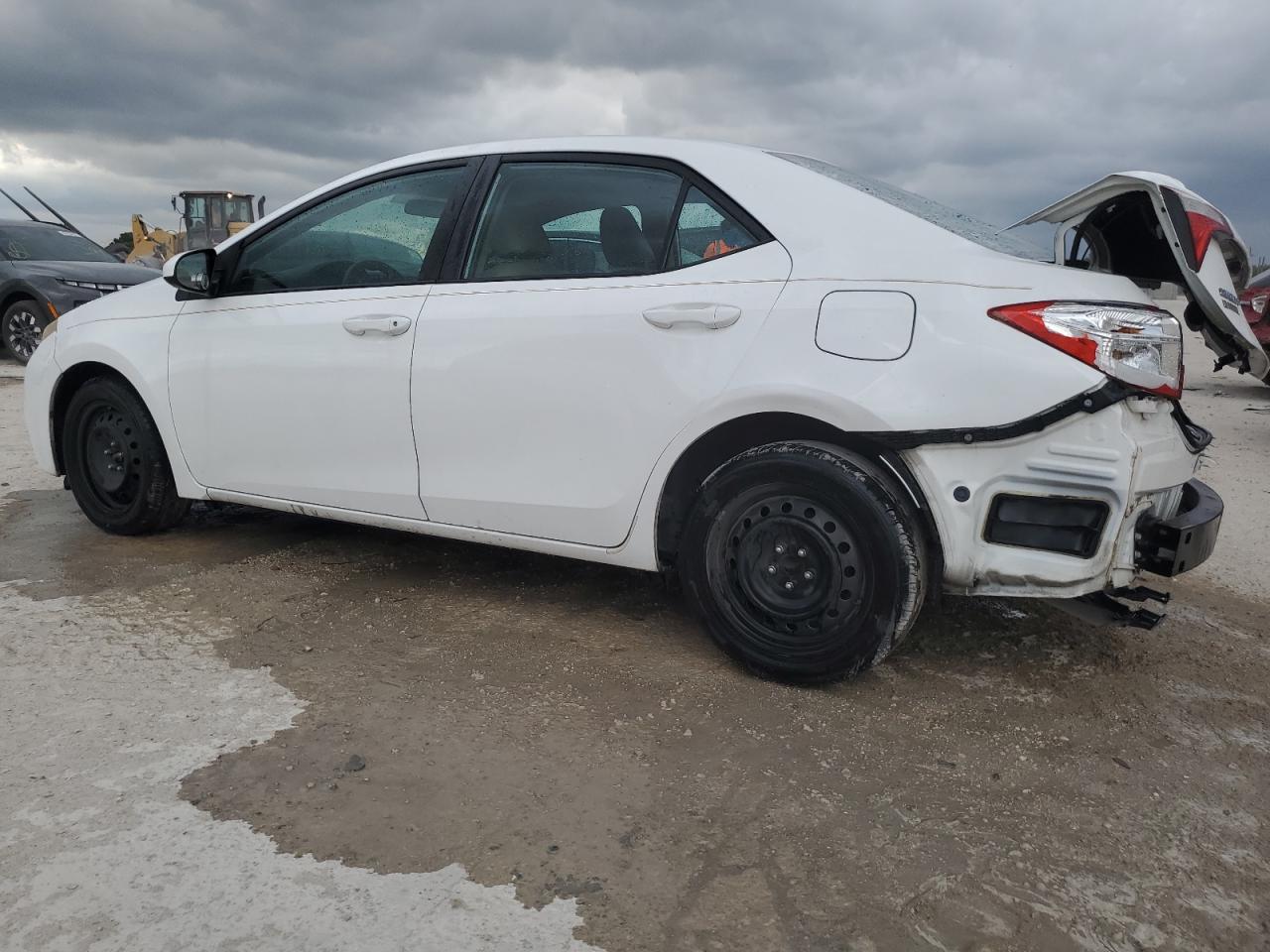 2016 Toyota Corolla VIN 2T1BURHE0GC504131 Copart auction photo, rear end damage thumbnail 2