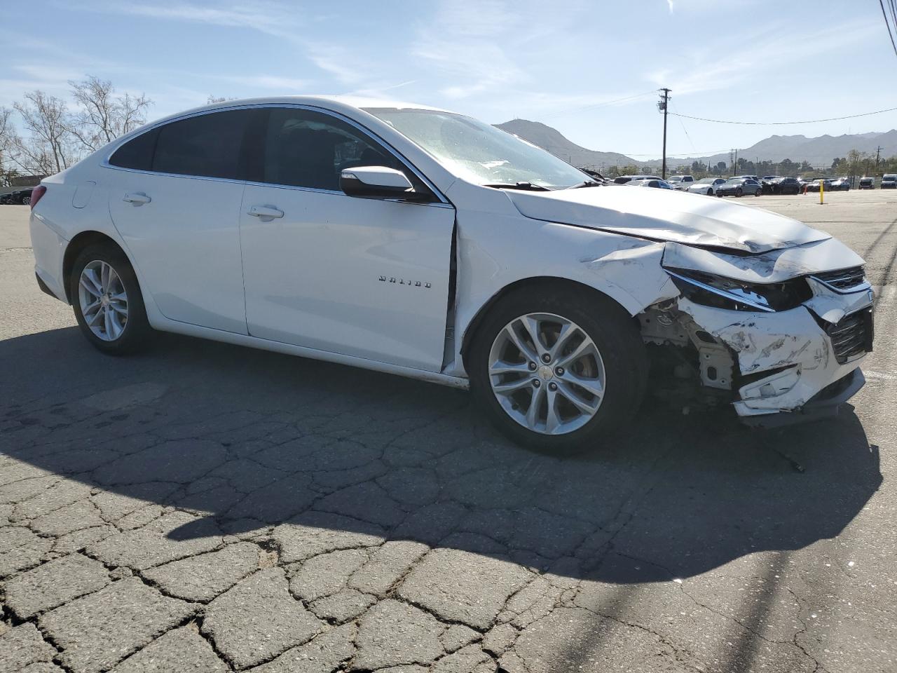 2018 Chevrolet Malibu VIN 1G1ZD5ST2JF171873 Copart auction photo, front end / side damage thumbnail 4