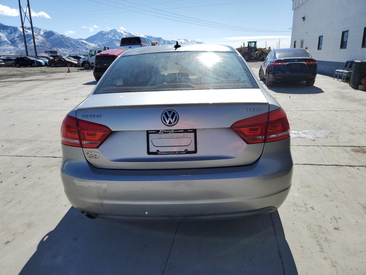 2014 Volkswagen Passat VIN 1VWBT7A32EC098467 Copart auction photo, minor dent/scratches damage thumbnail 6