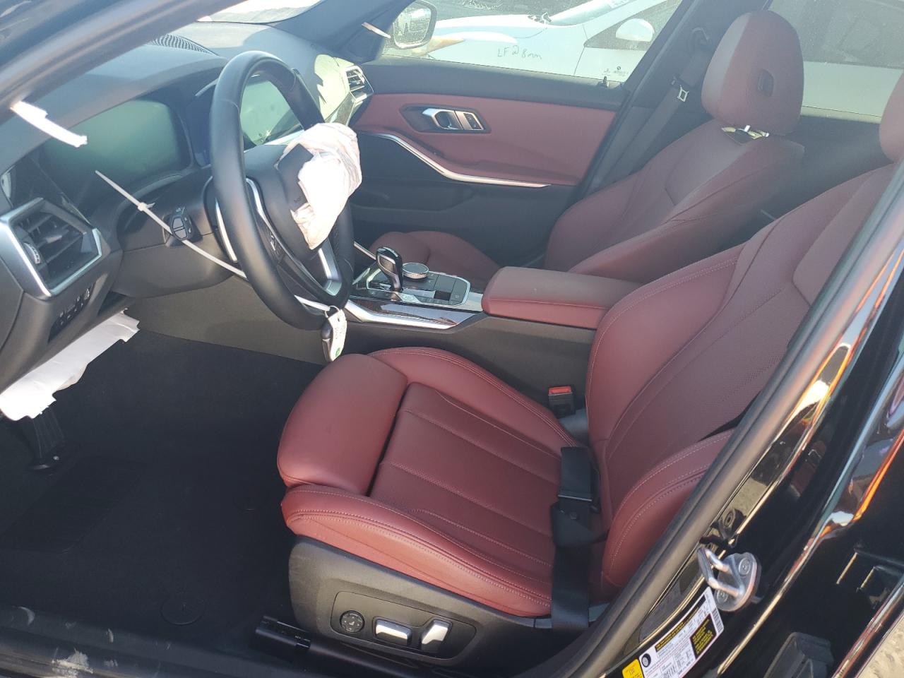 2022 BMW 3er VIN 3MW5R1J01N8C28373 Copart auction photo, front end / minor dent/scratches damage thumbnail 7