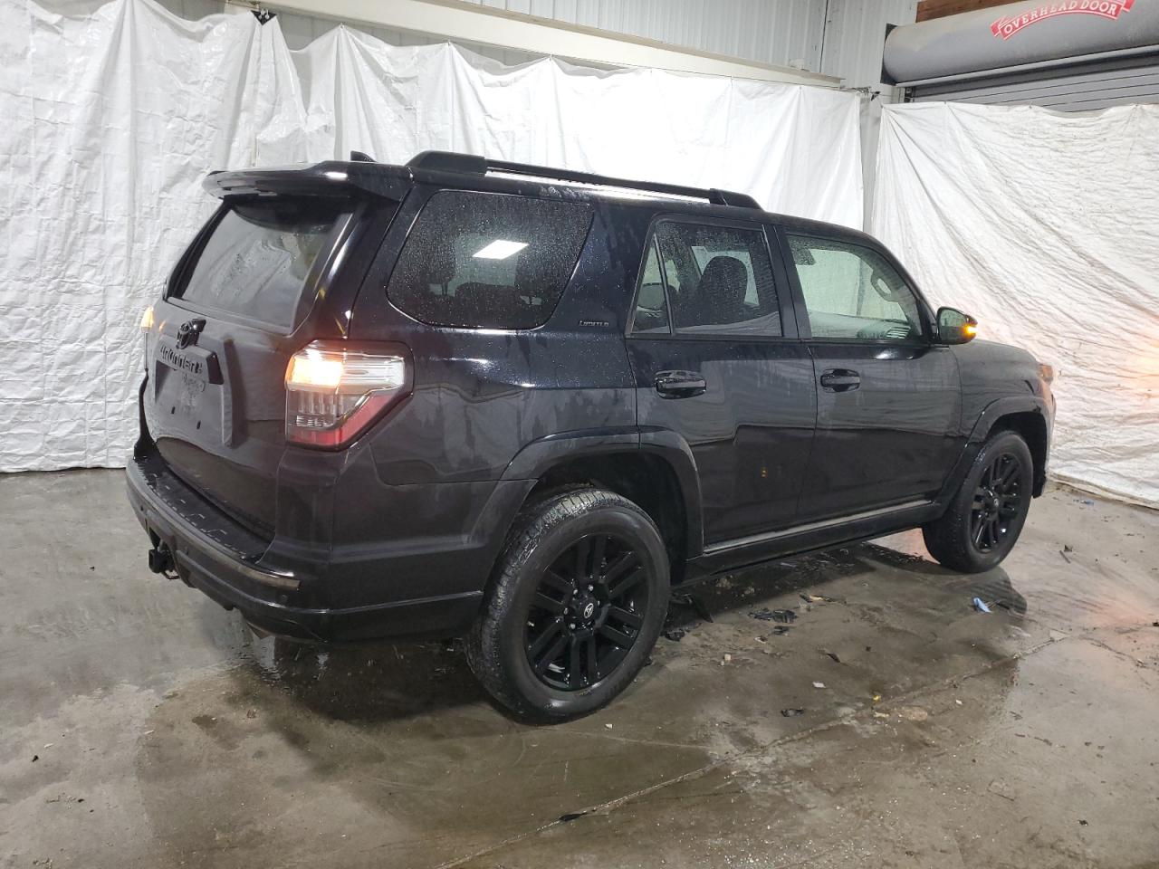 2021 Toyota 4Runner VIN JTEJU5JR1M5903409 Copart auction photo, front end / side damage thumbnail 3