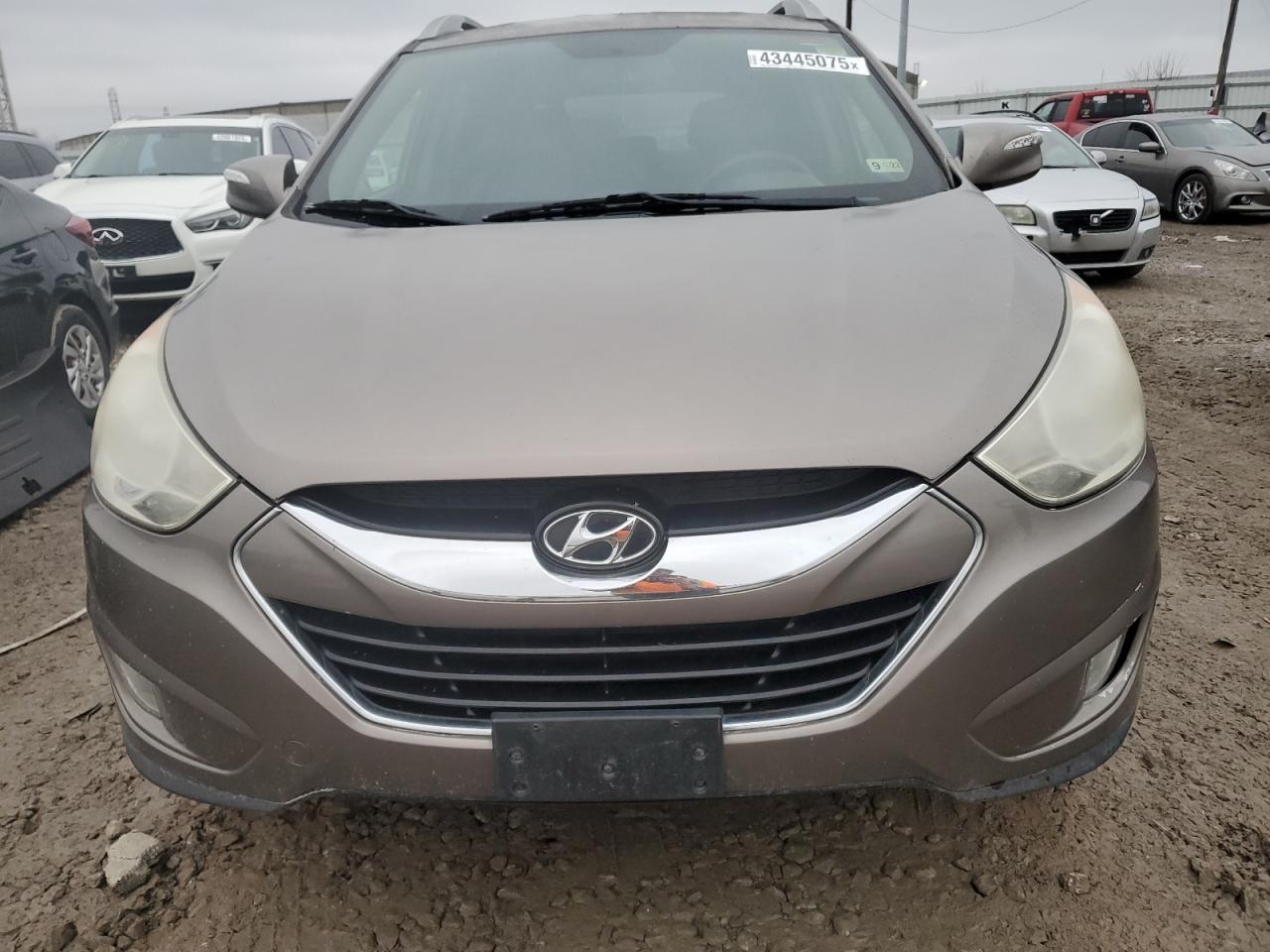 2011 Hyundai Tucson VIN KM8JU3AC6BU211942 Copart auction photo, undercarriage / minor dent/scratches damage thumbnail 5