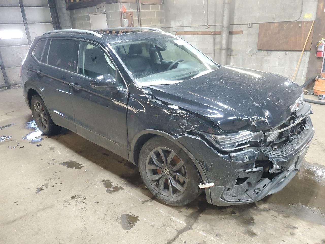 2023 Volkswagen Tiguan VIN 3VVMB7AX0PM074835 Copart auction photo, front end damage thumbnail 4