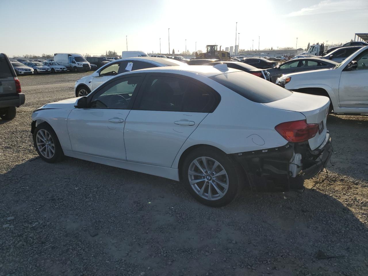 2018 BMW 3er VIN WBA8A9C5XJK623110 Copart auction photo, front end / rear end damage thumbnail 2