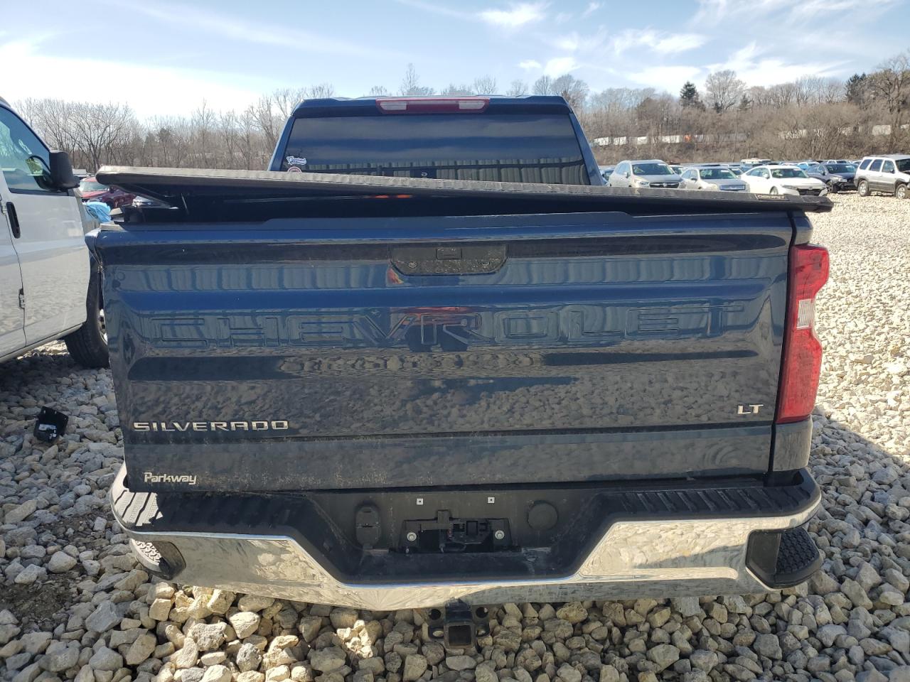 2021 Chevrolet Silverado VIN 1GCUYDET8MZ264959 Copart auction photo, rear end / side damage thumbnail 6