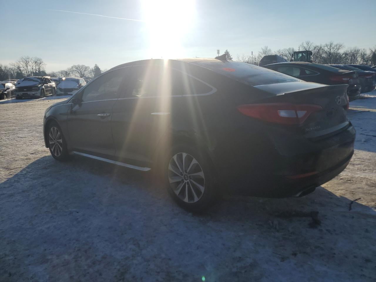 2015 Hyundai Sonata VIN 5NPE34AF3FH107899 Copart auction photo, front end damage thumbnail 2
