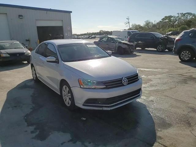 2017 Volkswagen Jetta VIN 3VW2B7AJ3HM238143 Copart auction photo, front end / minor dent/scratches damage thumbnail 13