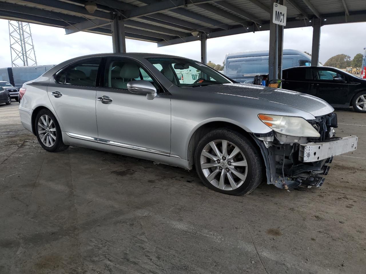 2010 Lexus LS VIN JTHBL5EF9A5099379 Copart auction photo, front end damage thumbnail 4