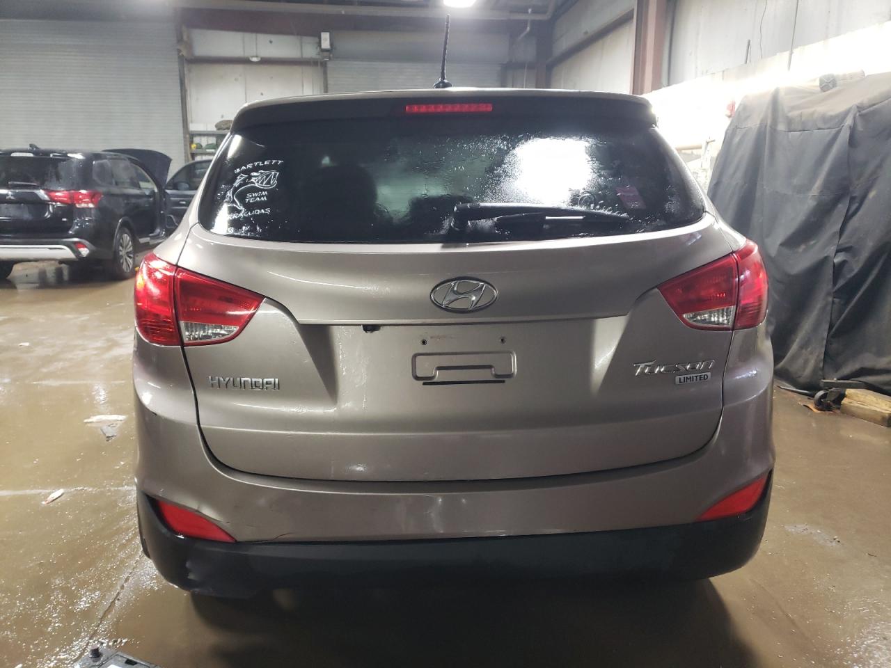2011 Hyundai Tucson VIN KM8JU3AC7BU280185 Copart auction photo, front end damage thumbnail 6