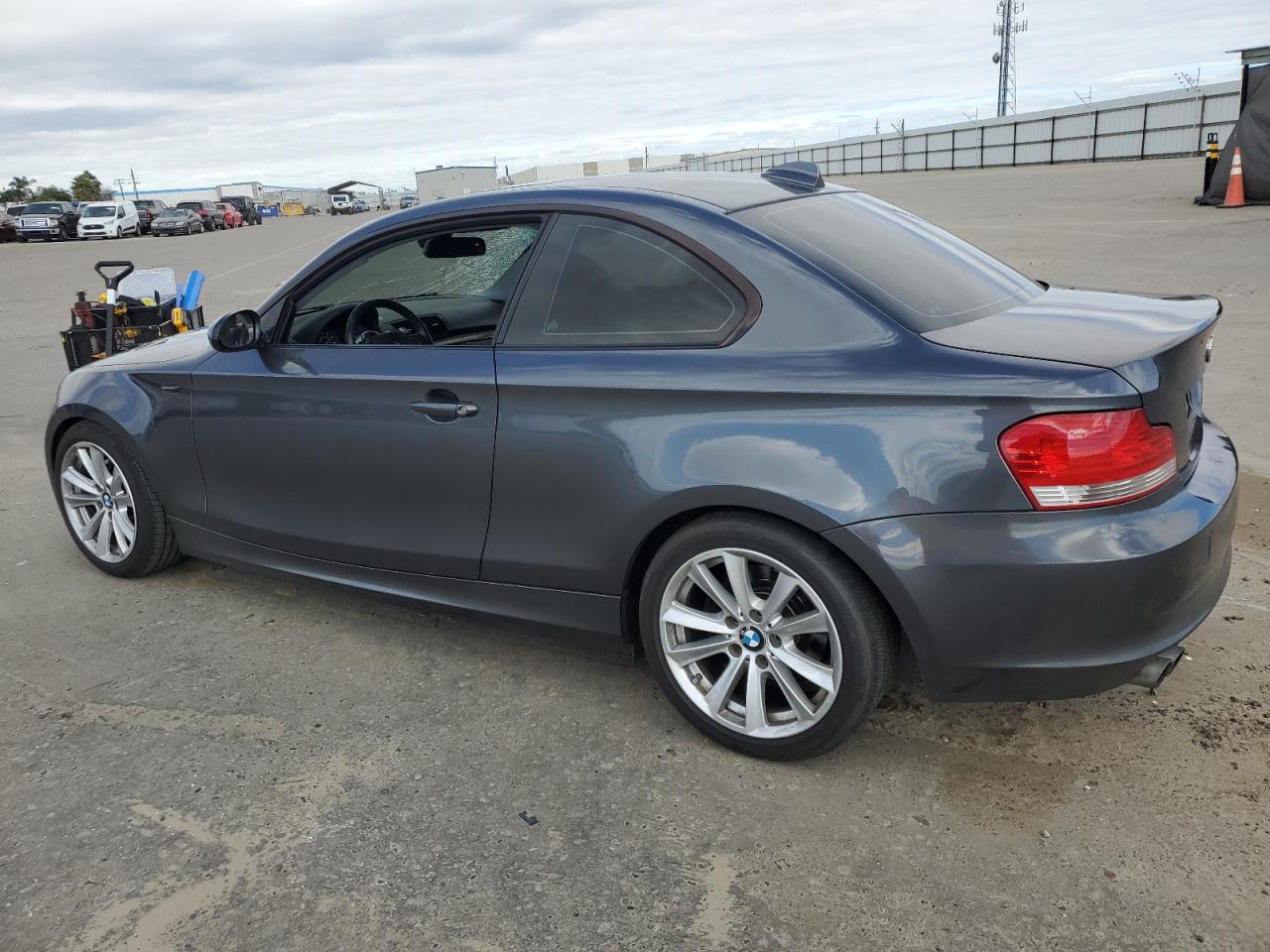 2008 BMW 1er VIN WBAUP93548VF47618 Copart auction photo, side / front end damage thumbnail 2