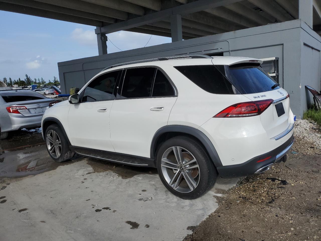 2021 Mercedes-Benz GLE VIN 4JGFB4KB8MA497143 Copart auction photo, water/flood / minor dent/scratches damage thumbnail 2
