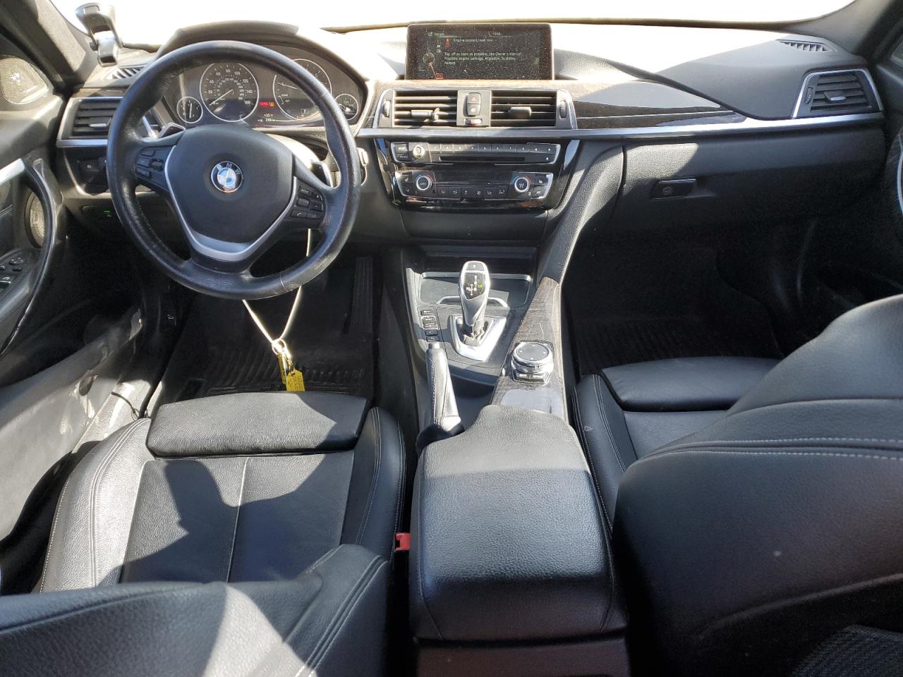 2016 BMW 3er VIN WBA8B7G57GNT14438 Copart auction photo, all over damage thumbnail 8