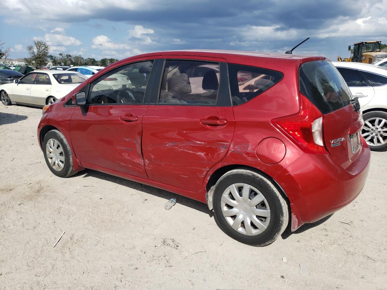 2015 Nissan Versa VIN 3N1CE2CPXFL393992 Copart auction photo, side damage thumbnail 2