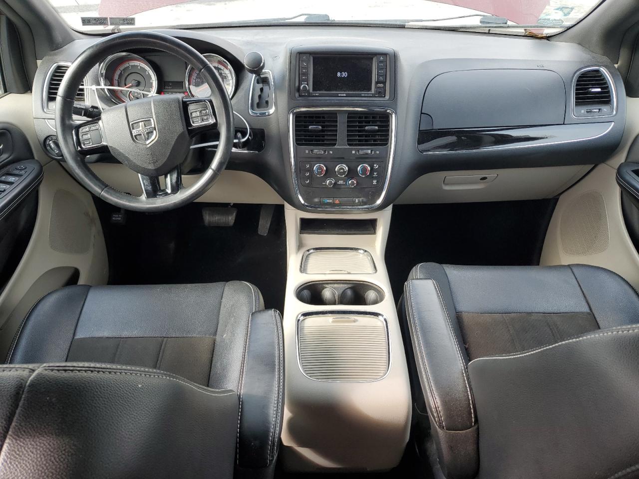 2019 Dodge Caravan VIN 2C4RDGCG2KR773056 Copart auction photo, front end damage thumbnail 8