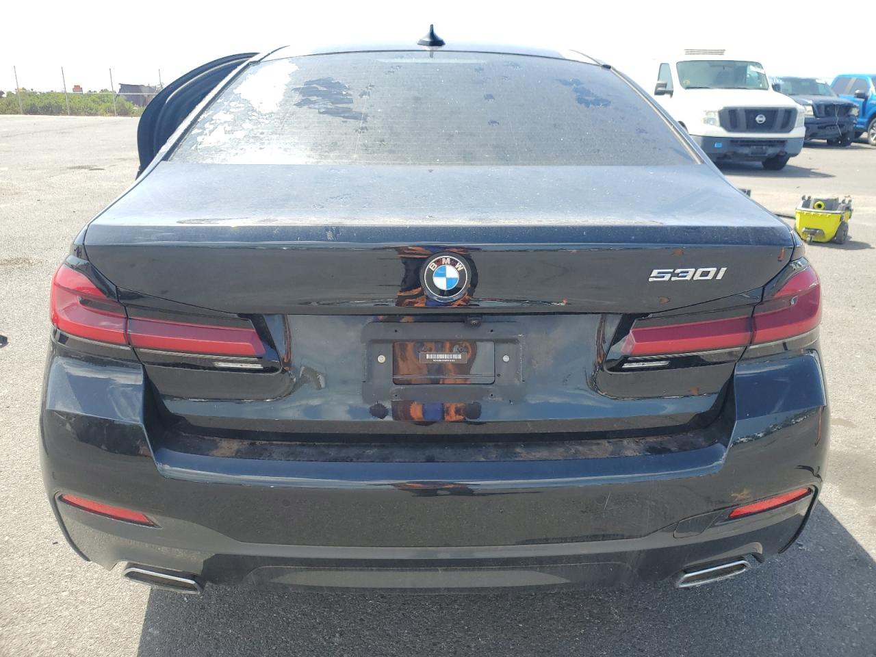 2021 BMW 5er VIN WBA53BH04MWX10189 Copart auction photo, side / front end damage thumbnail 6