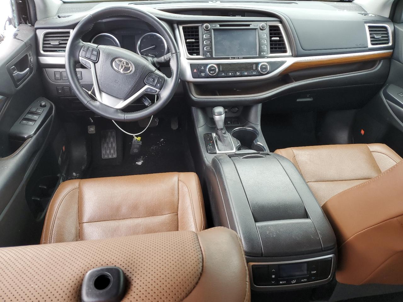 2019 Toyota Highlander VIN 5TDDGRFH8KS076256 Copart auction photo, front end / mechanical damage thumbnail 8
