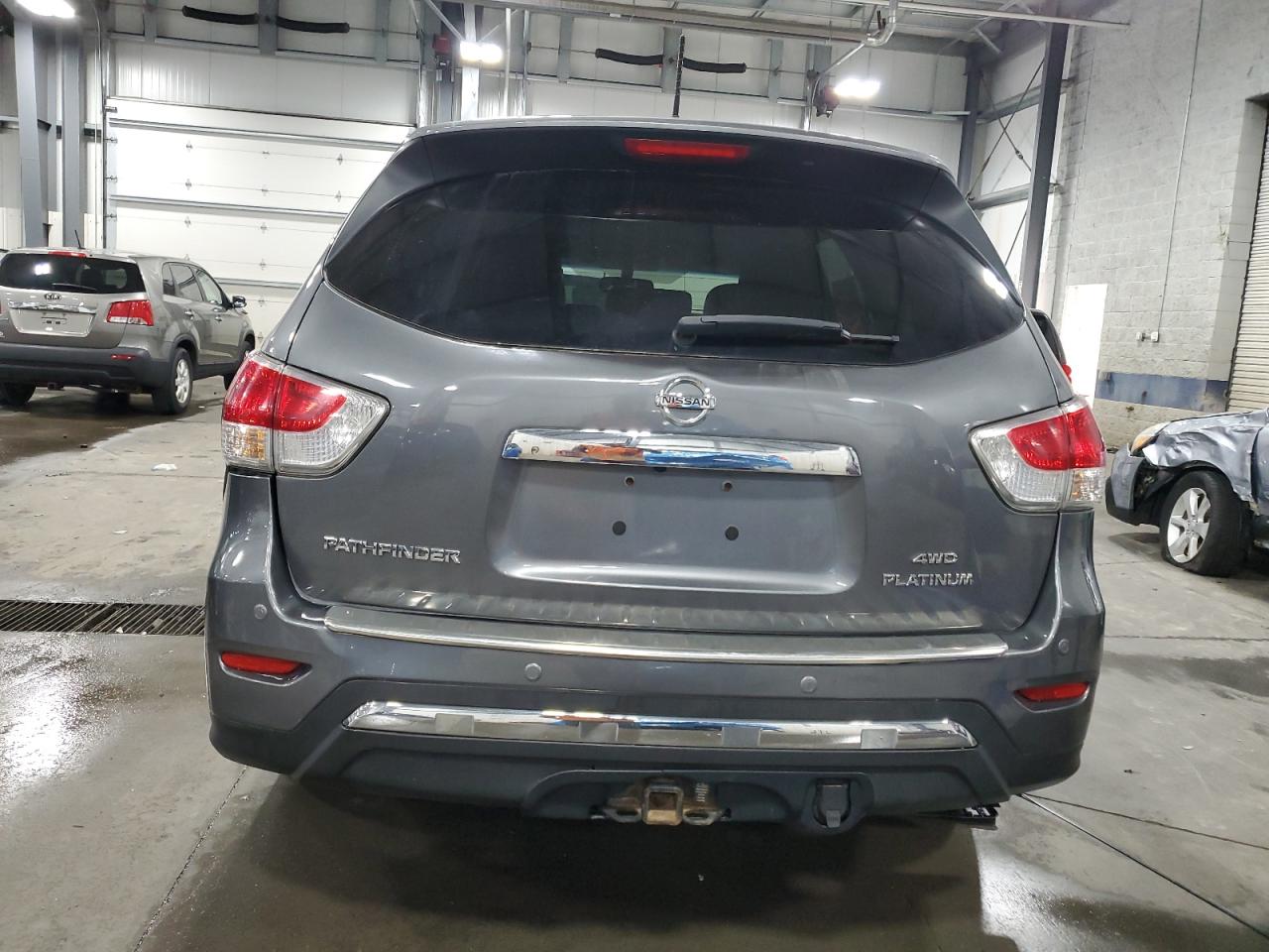 2016 Nissan Pathfinder VIN 5N1AR2MM7GC642206 Copart auction photo, rear end damage thumbnail 6
