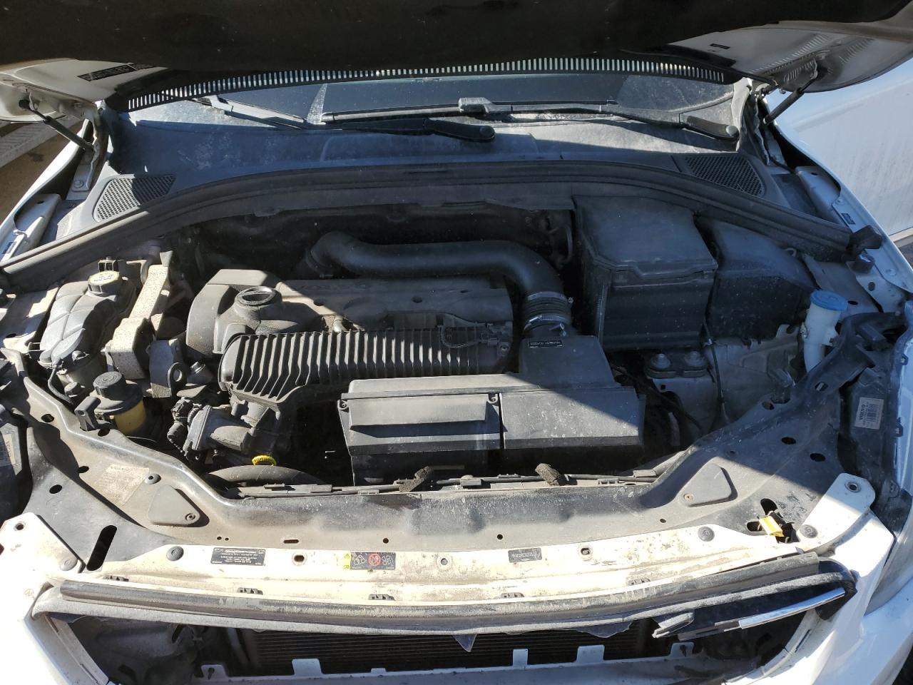 2016 Volvo XC60 VIN YV4612RK5G2785926 Copart auction photo, front end damage thumbnail 12
