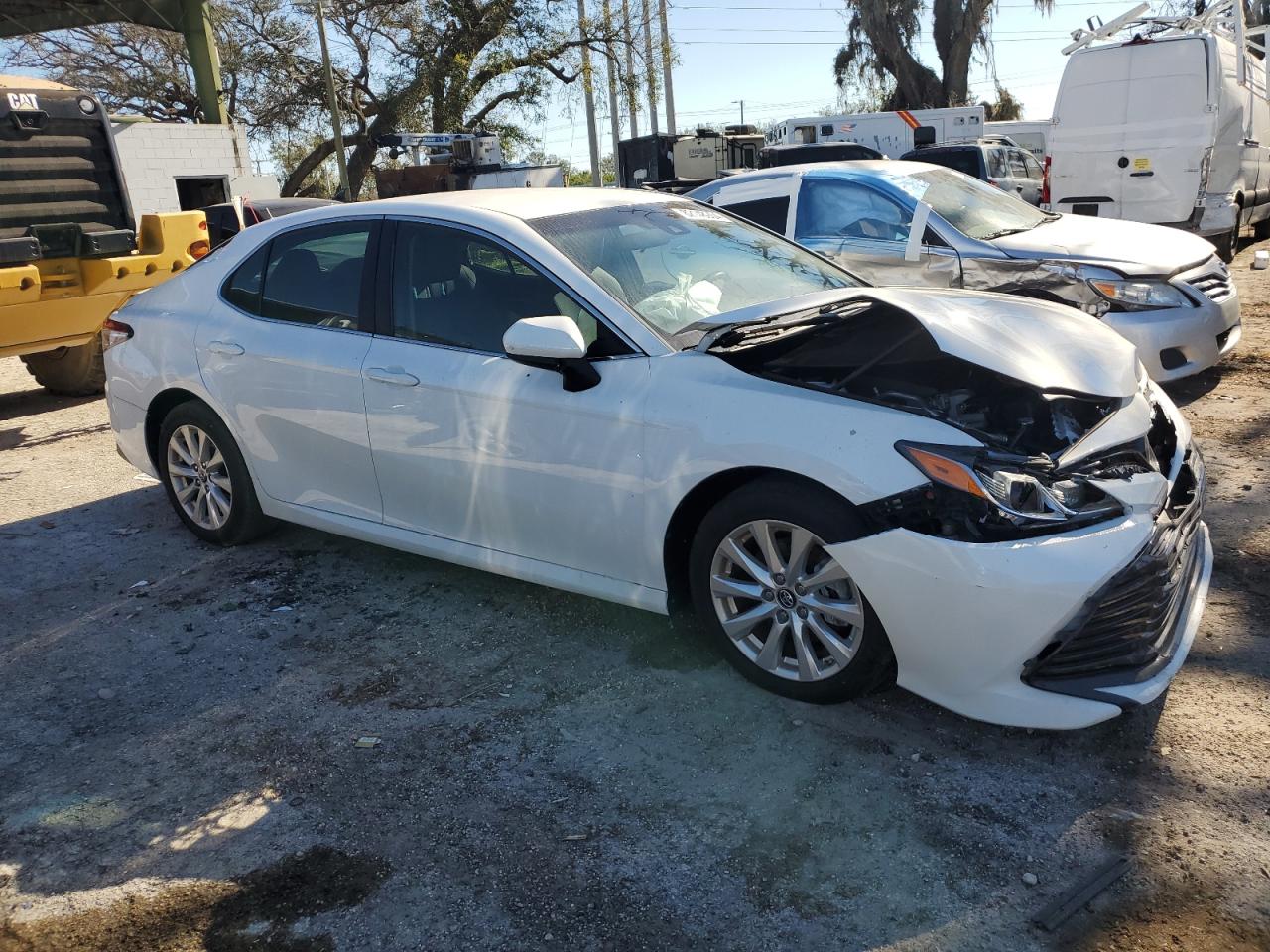 2018 Toyota Camry VIN 4T1B11HK1JU018255 Copart auction photo, front end damage thumbnail 4