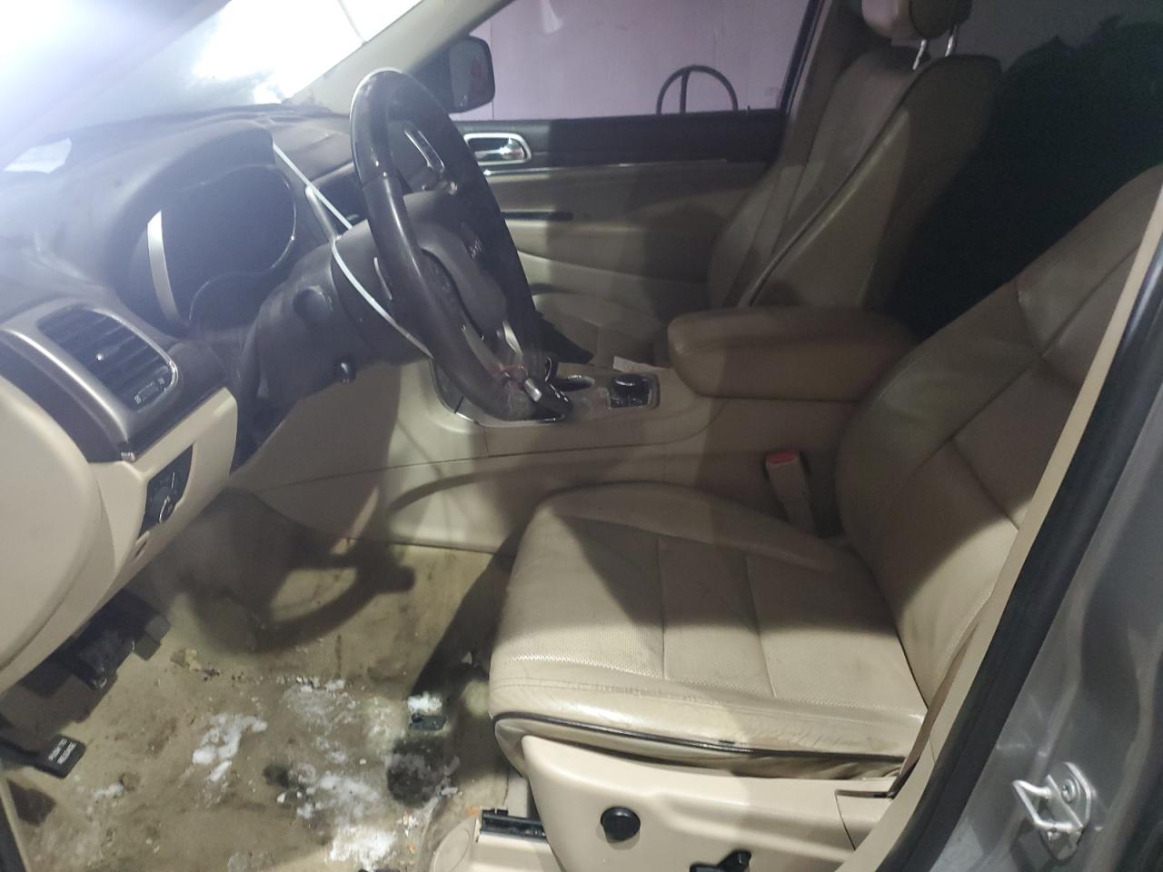 2015 Jeep Grand Cherokee VIN 1C4RJFCG7FC613773 Copart auction photo, mechanical / normal wear damage thumbnail 7