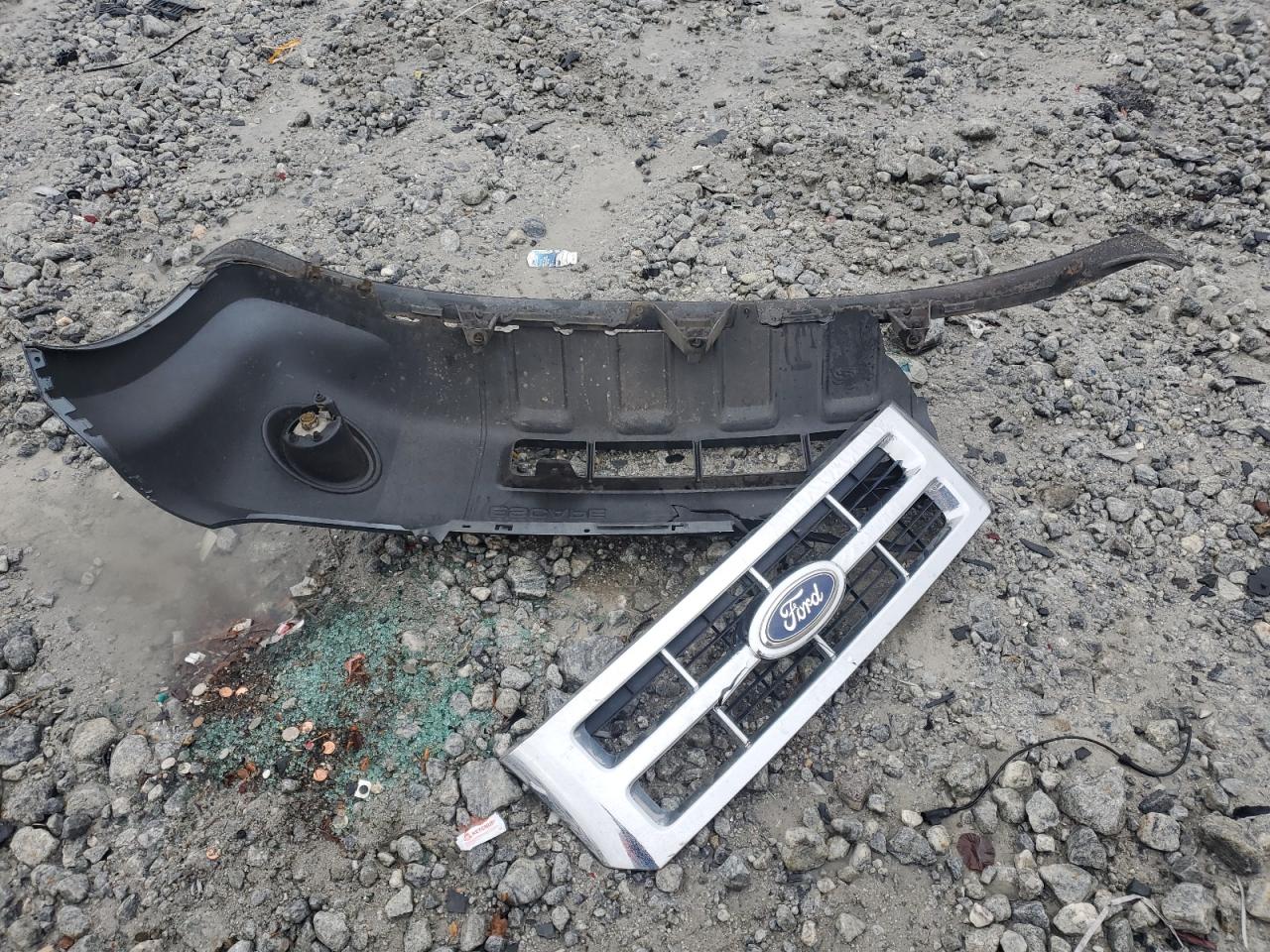 2012 Ford Escape VIN 1FMCU0DG1CKA98937 Copart auction photo, front end damage thumbnail 13