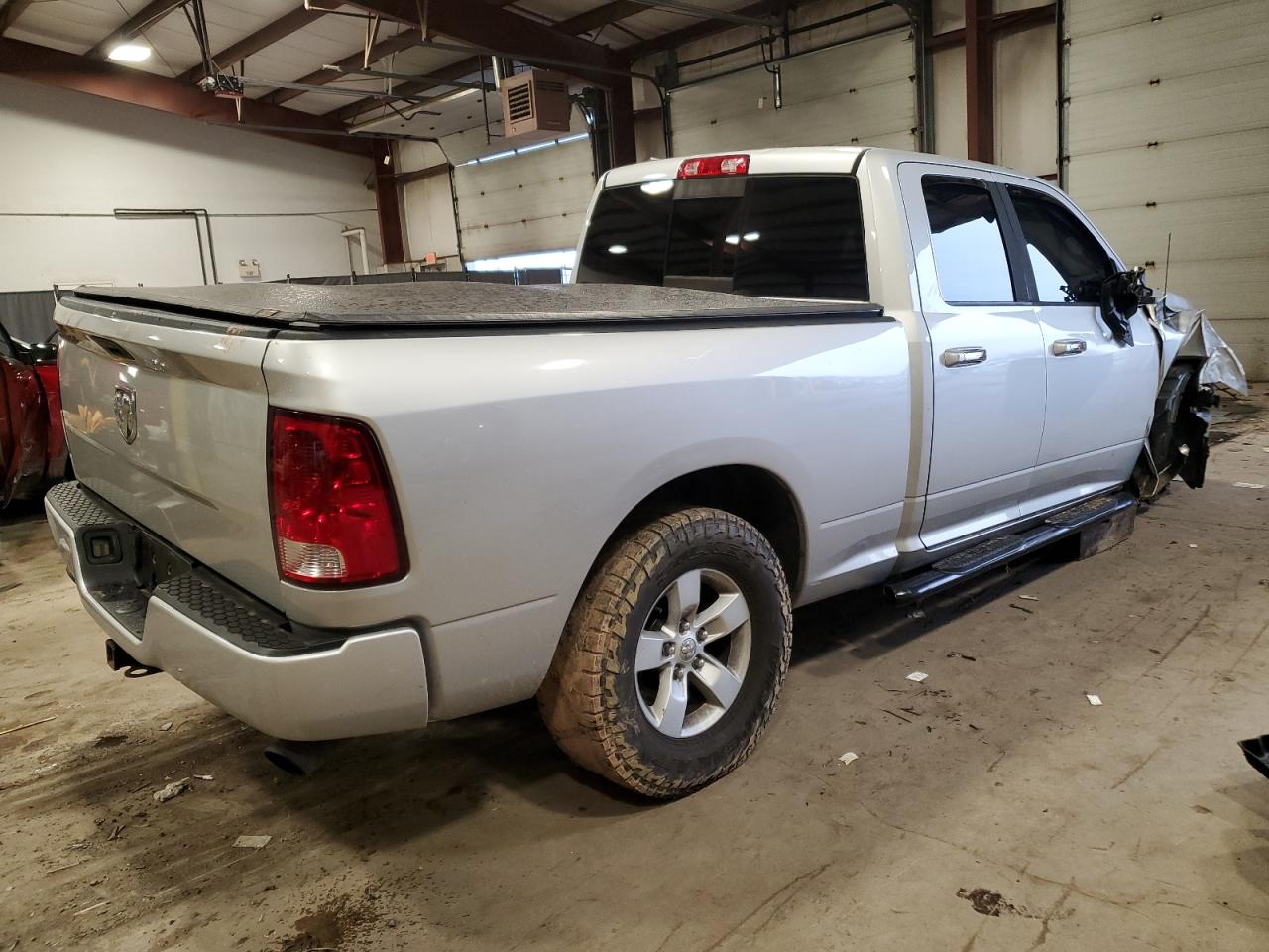 2014 RAM 1500 VIN 1C6RR7GT1ES121158 Copart auction photo, front end / undercarriage damage thumbnail 3
