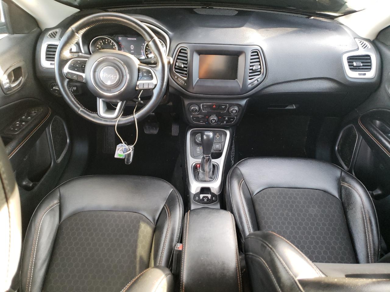 2021 Jeep Compass VIN 3C4NJDBB6MT562308 Copart auction photo, water/flood / minor dent/scratches damage thumbnail 8