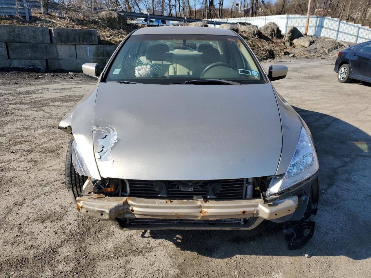 2003 Honda Accord VIN 1HGCM56323A141863 Copart auction photo, front end / minor dent/scratches damage thumbnail 5
