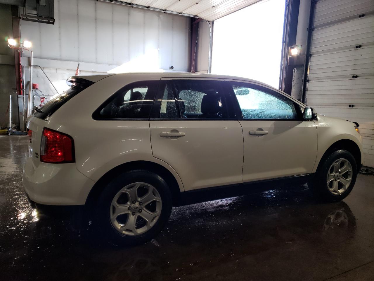 2014 Ford Edge VIN 2FMDK4JC0EBB71814 Copart auction photo, side / minor dent/scratches damage thumbnail 3