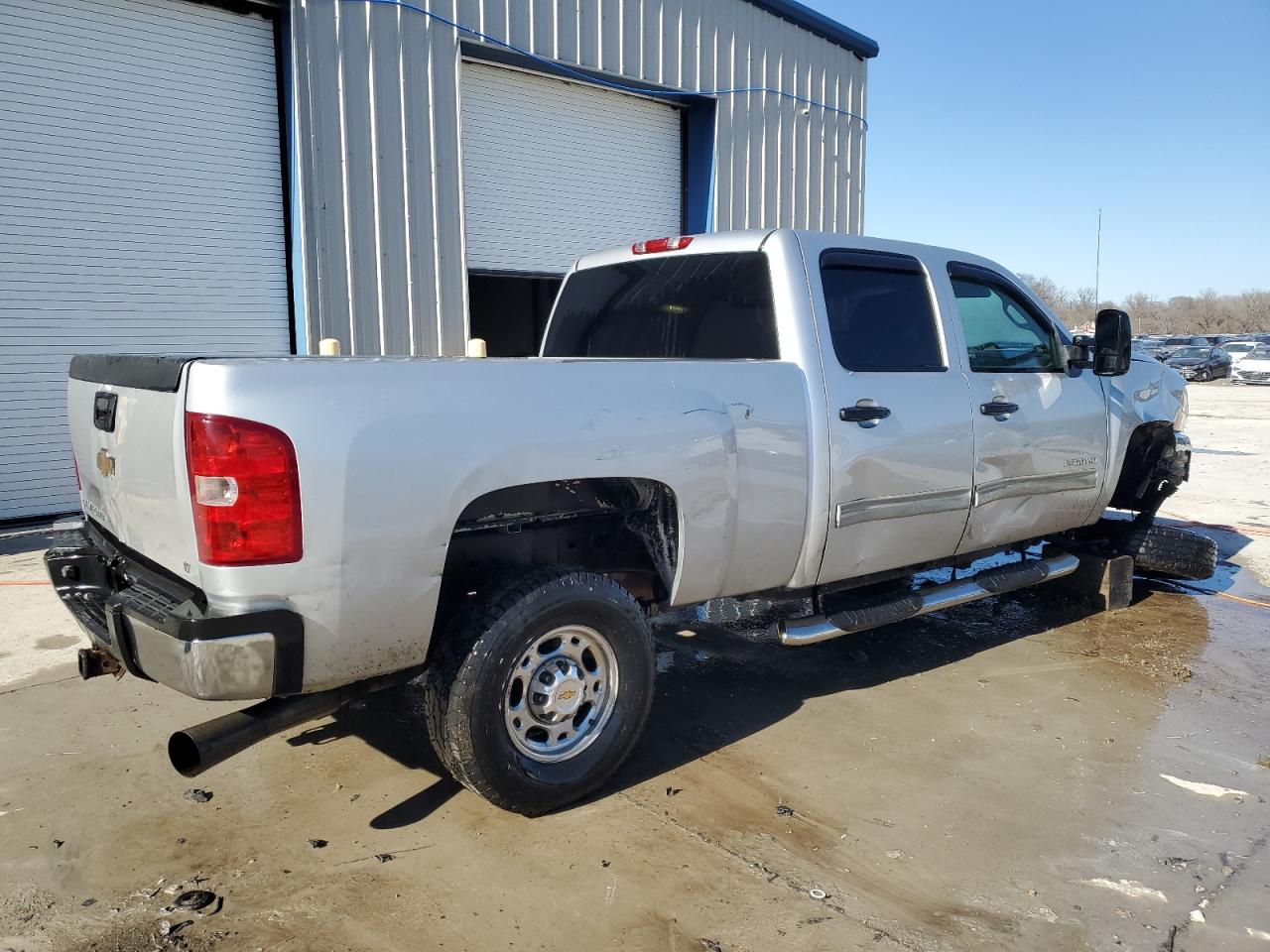 2010 Chevrolet Silverado VIN 1GC4KXB68AF114896 Copart auction photo, side / front end damage thumbnail 3