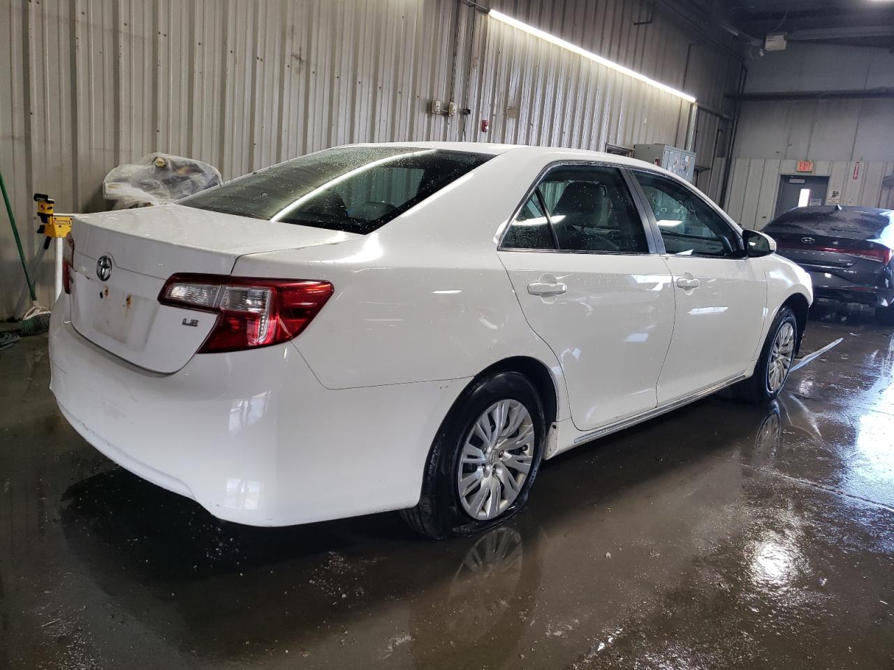 2014 Toyota Camry VIN 4T4BF1FK9ER374436 Copart auction photo, front end damage thumbnail 3