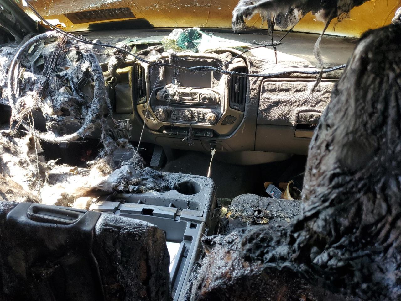 2015 Chevrolet Silverado VIN 1GCVKREC2FZ301493 Copart auction photo, burn - interior damage thumbnail 8